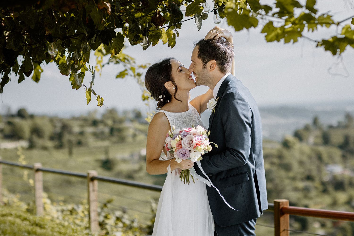 Shooting degli sposi tra i vigneti a Le Cantorie, Franciacorta