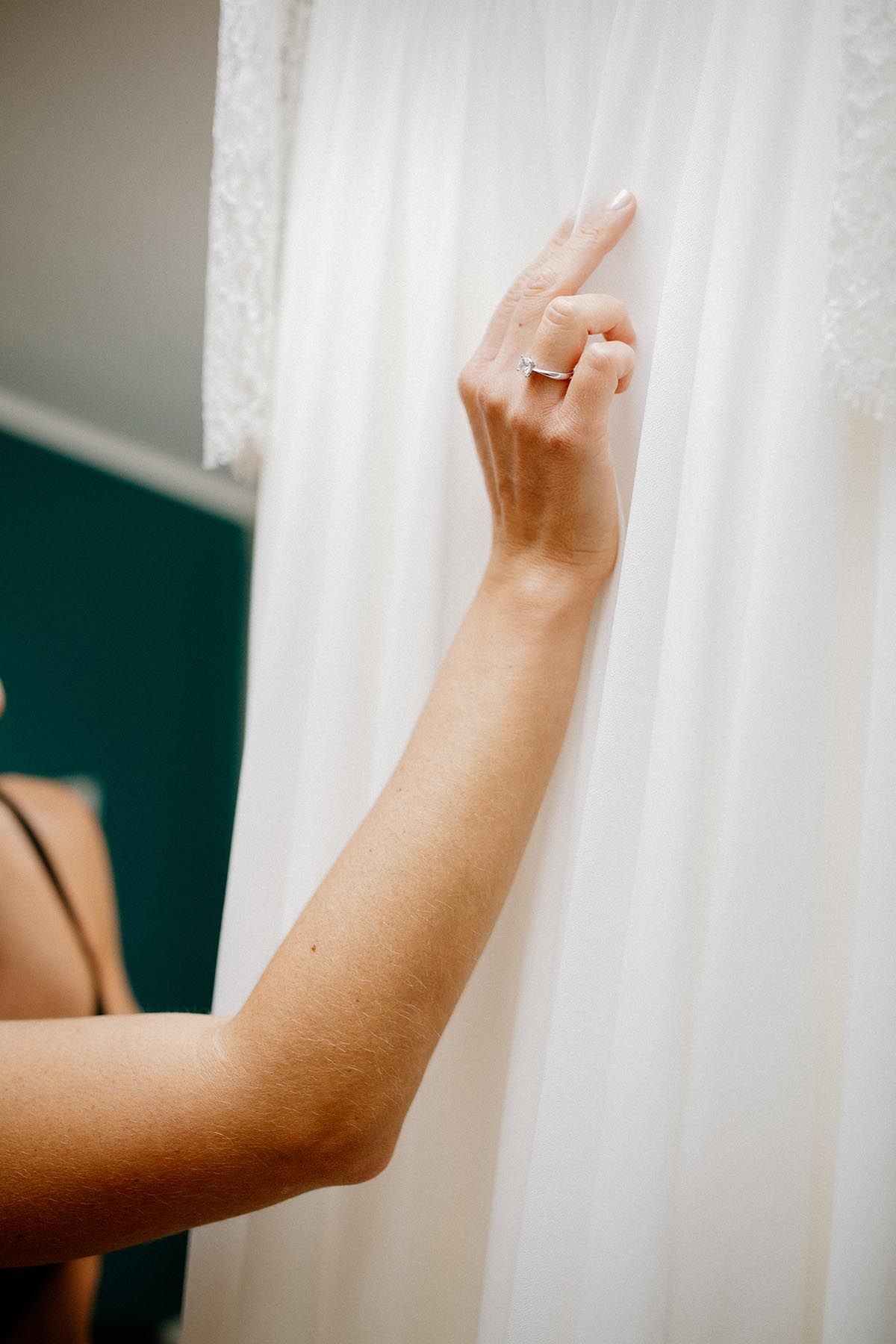 Preparativi della sposa prima del matrimonio a Monza