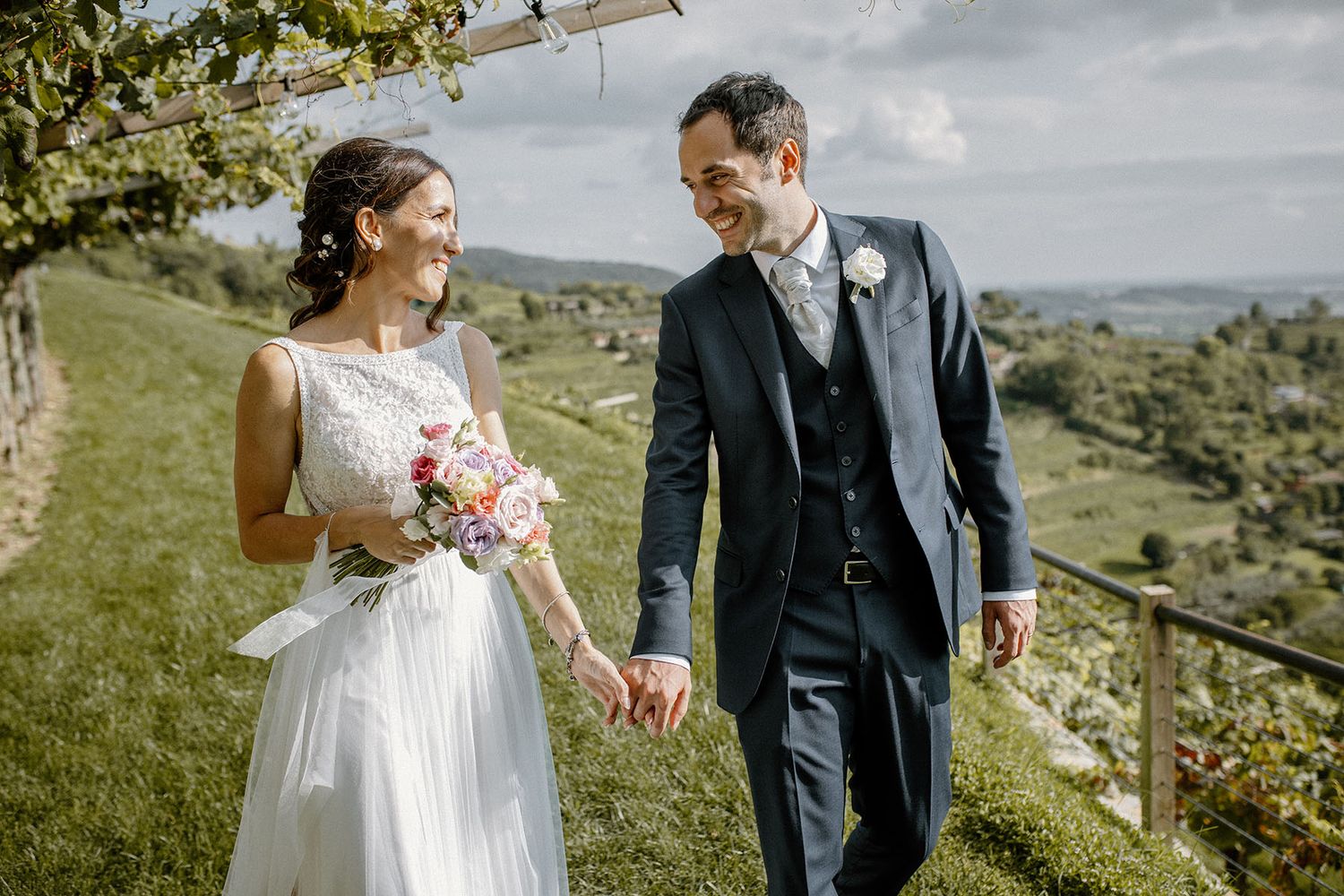 Shooting degli sposi tra i vigneti a Le Cantorie, Franciacorta