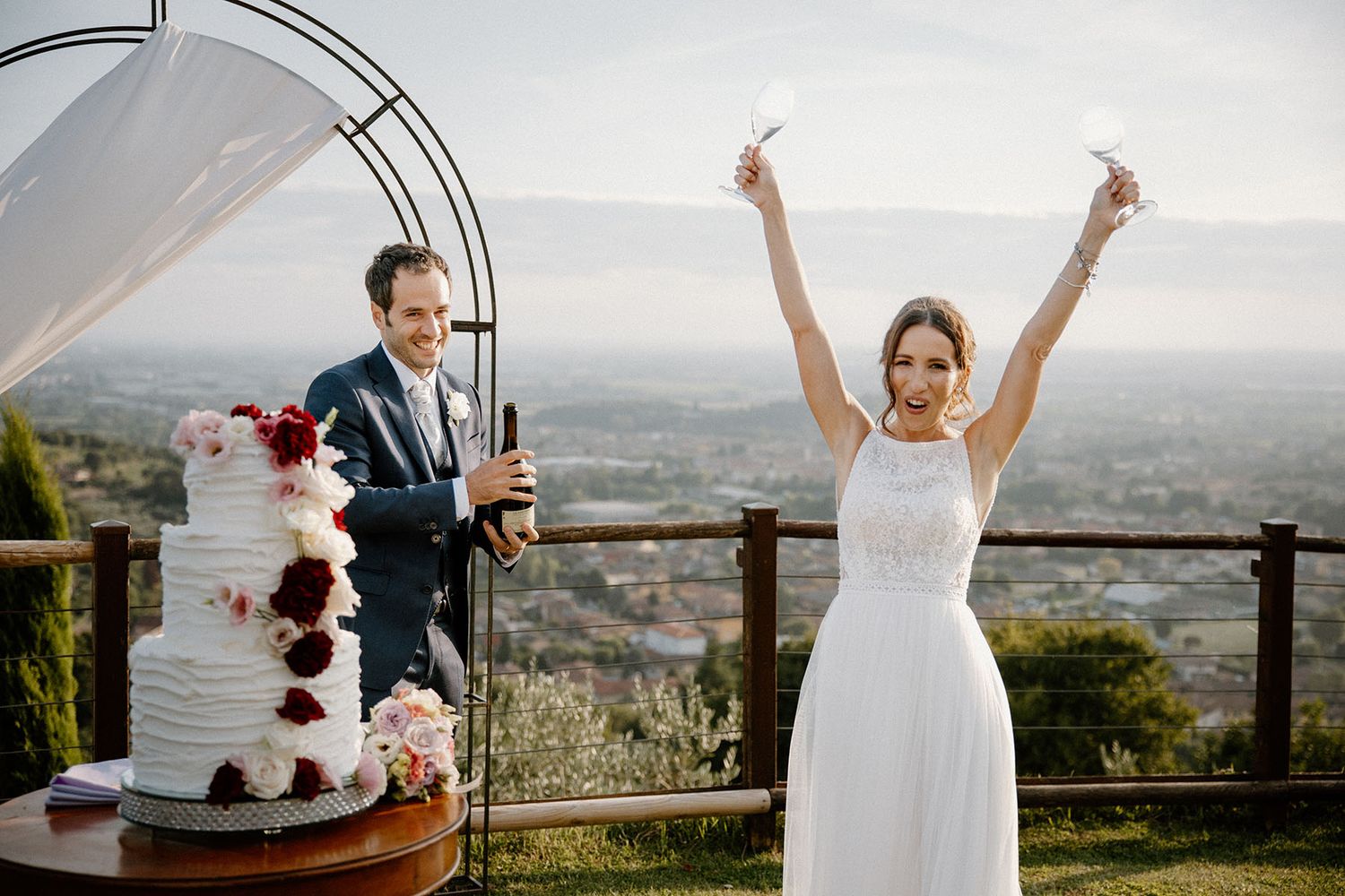 Festa di matrimonio a Le Cantorie tra amici e familiari