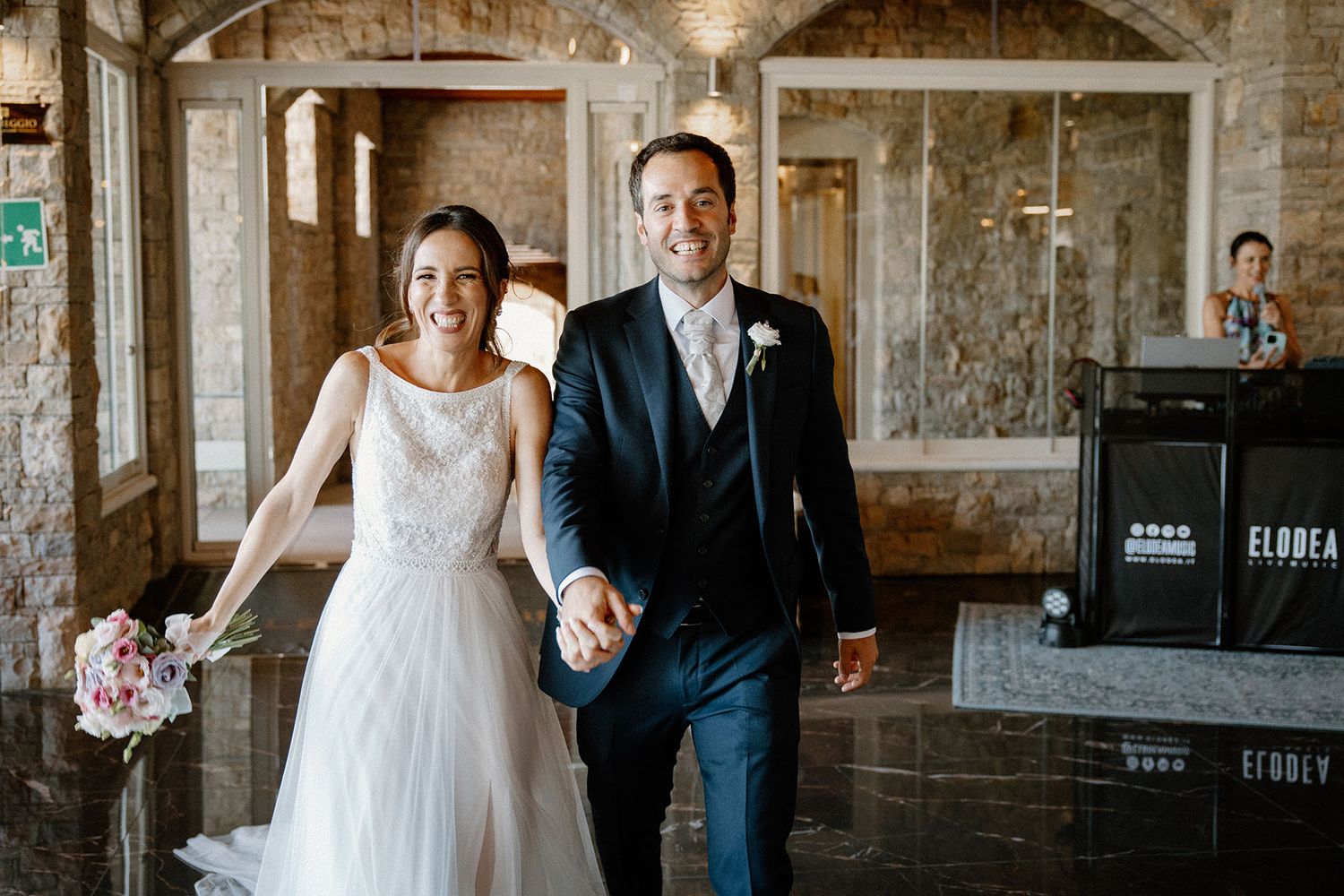 Festa di matrimonio a Le Cantorie tra amici e familiari
