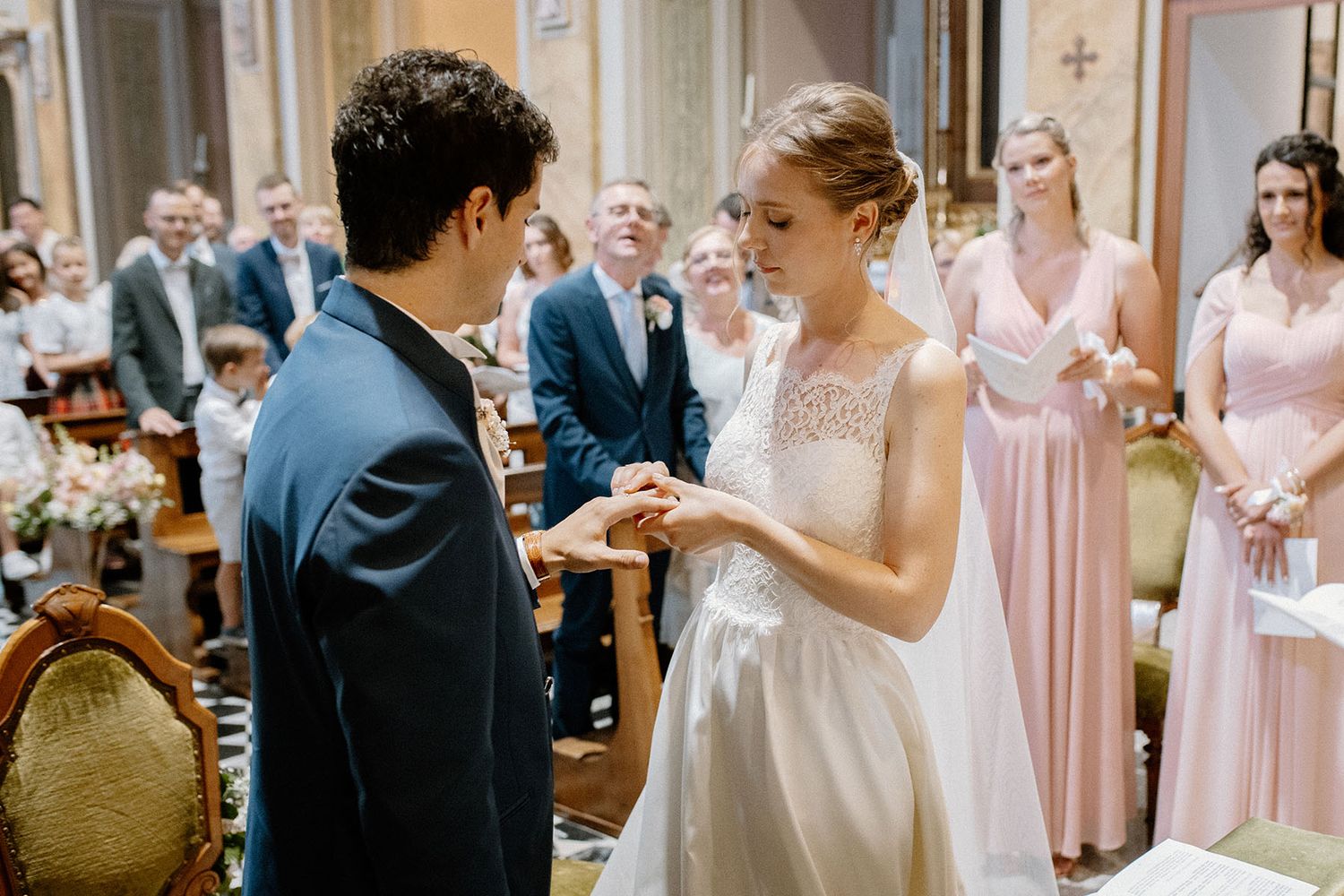 Cerimonia di matrimonio a Villa Malliana, coppia franco-italiana