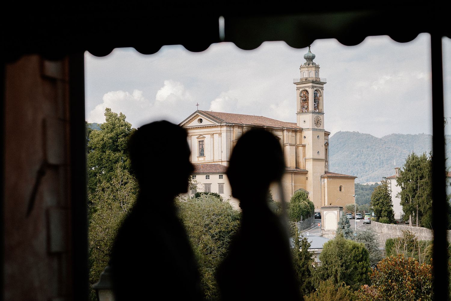 Coppia di sposi a Villa Malliana, reportage di matrimonio
