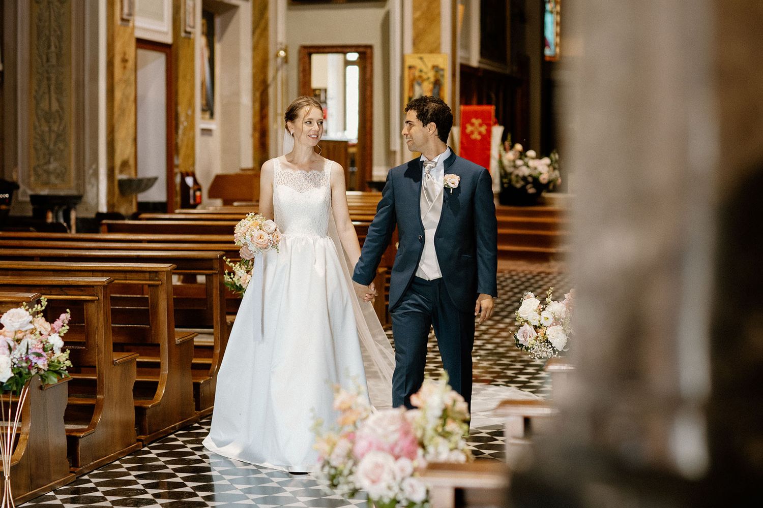 Cerimonia di matrimonio a Villa Malliana, coppia franco-italiana