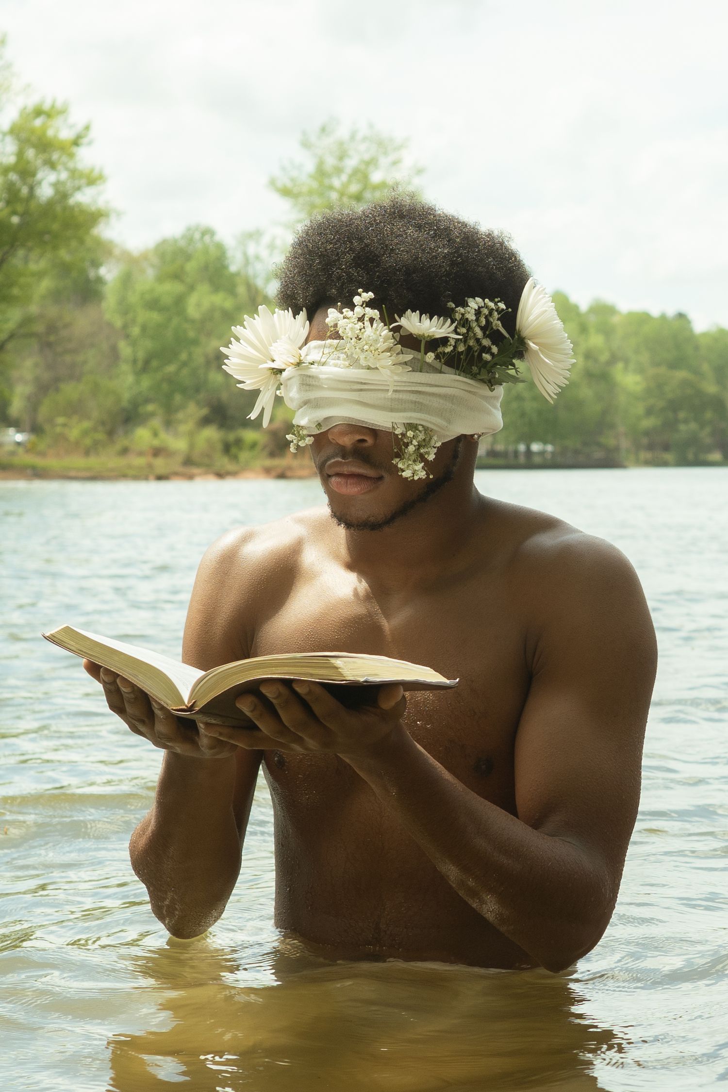 South Carolina Portrait Photoshoot. Christian  lifestyle Pinterest. Cinematic storytelling, visual poetry photography www.thelordsfruit.com