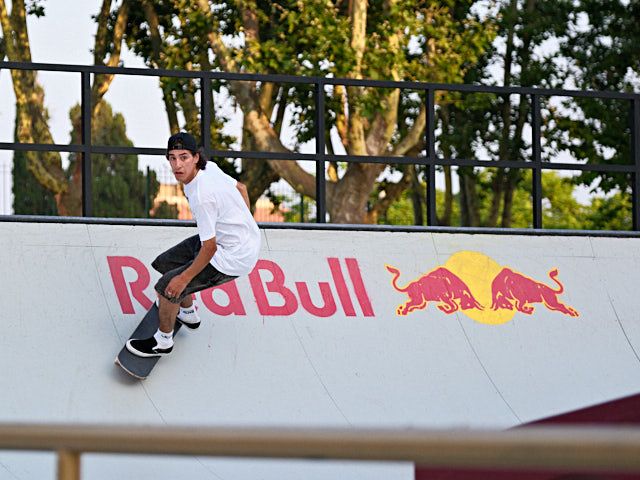 World skateboard tour 2025 è un evento sportivo mondiale di skate. Foto d'azione con sponsor di Marco Di Gioia fotografo sportivo a Roma.