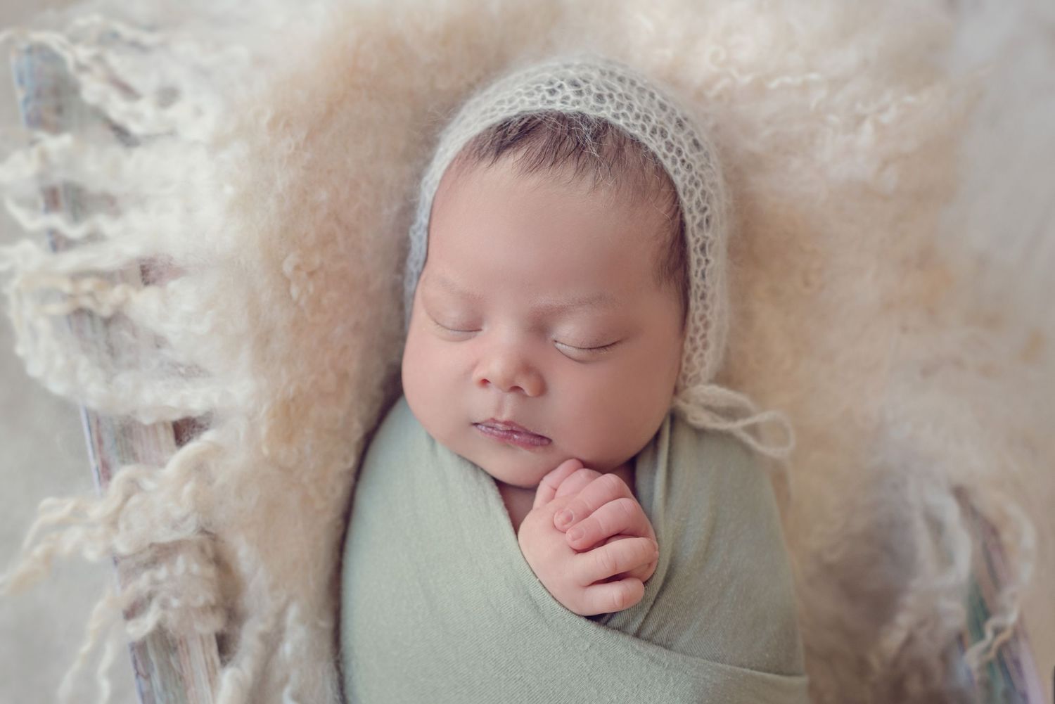 Sesión Fotográfica Bebés, Niños, Familia, Embarazo. Momentos espontáneos, luz natural. Estudio en Reñaca. Recién Nacido Santiago, Viña