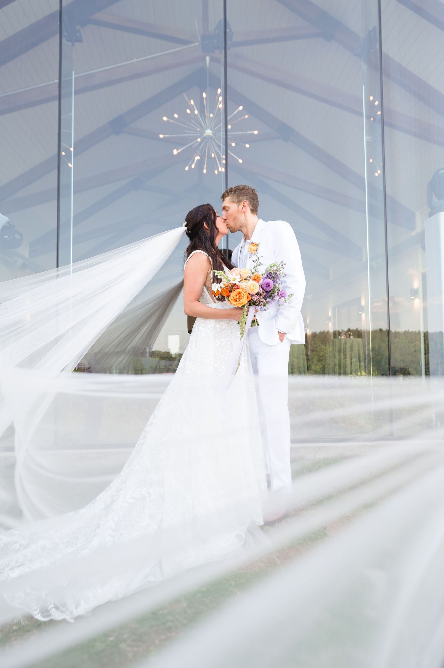 wedding photographer, Huntsville, Alabama, wedding venue, wedding dress, Barn smith lake, Birmingham