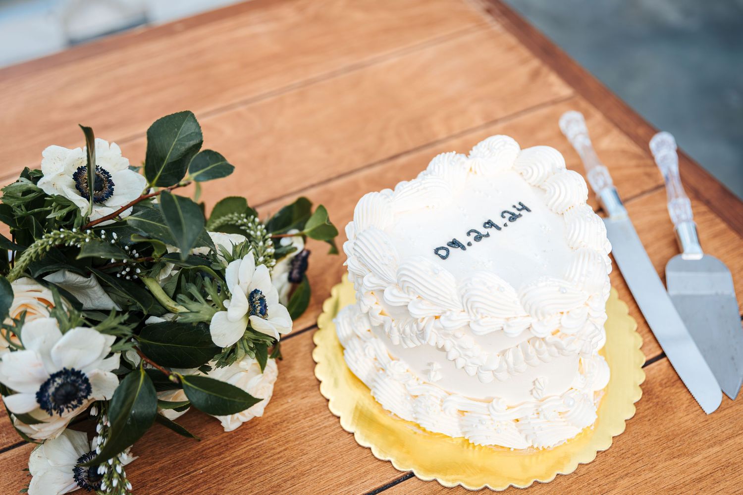 wedding cakes, brisbane wedding photographer, chilliwack wedding venues, travel elopement photographers, edmonton photographer, banff elope