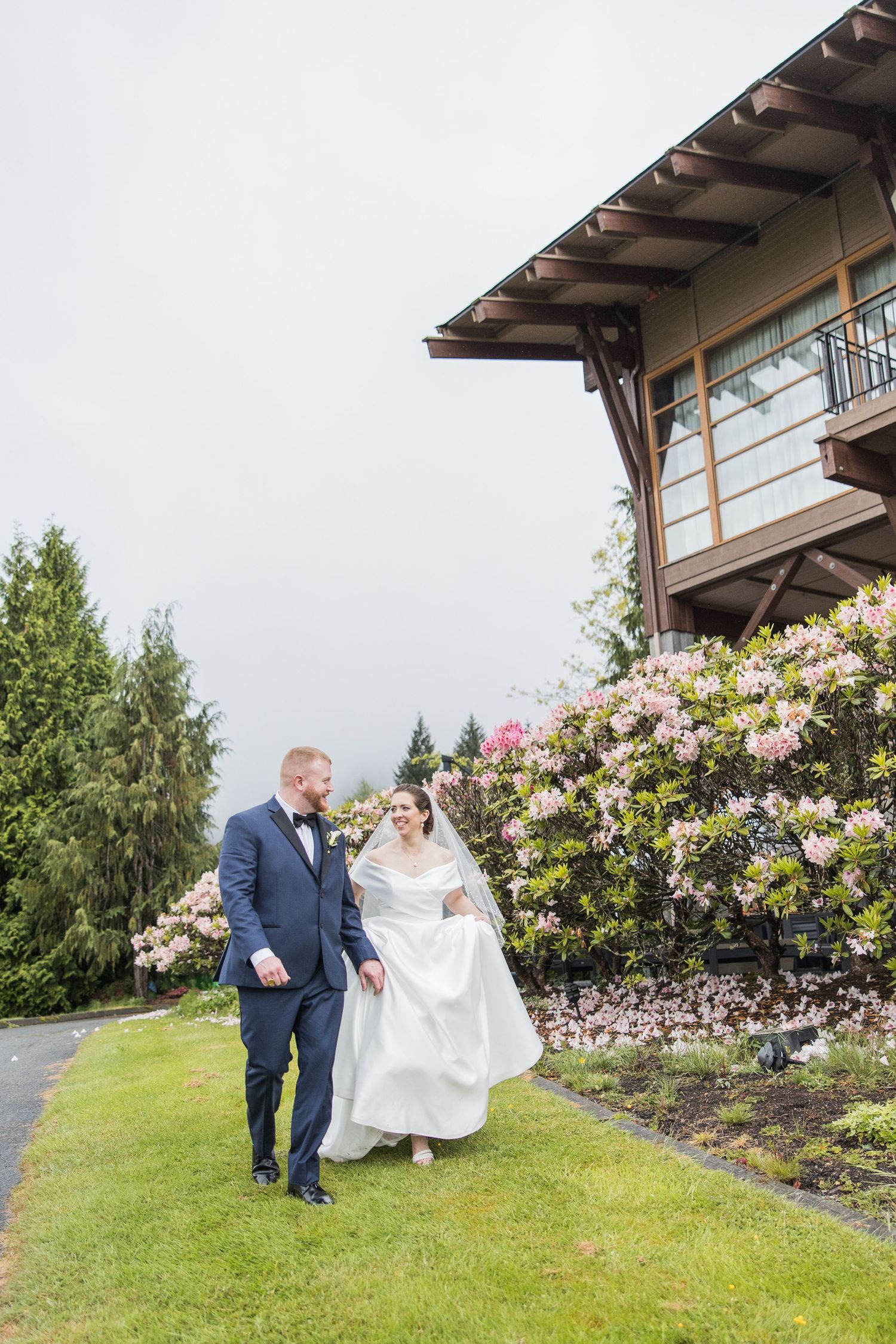 Wedding photographer in Coquitlam
Coquitlam wedding photographer
Wedding photographer in Coquitlam
Wedding Photographer Coquitlam, B.C.