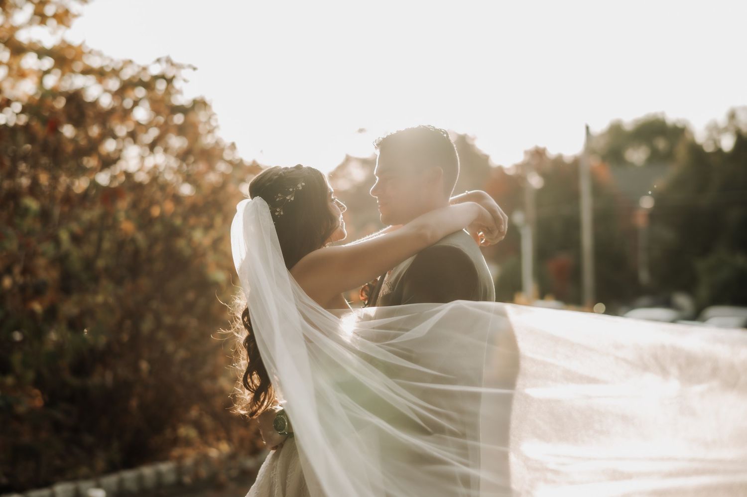 Couple bride groom pictures ideas sunset golden hour