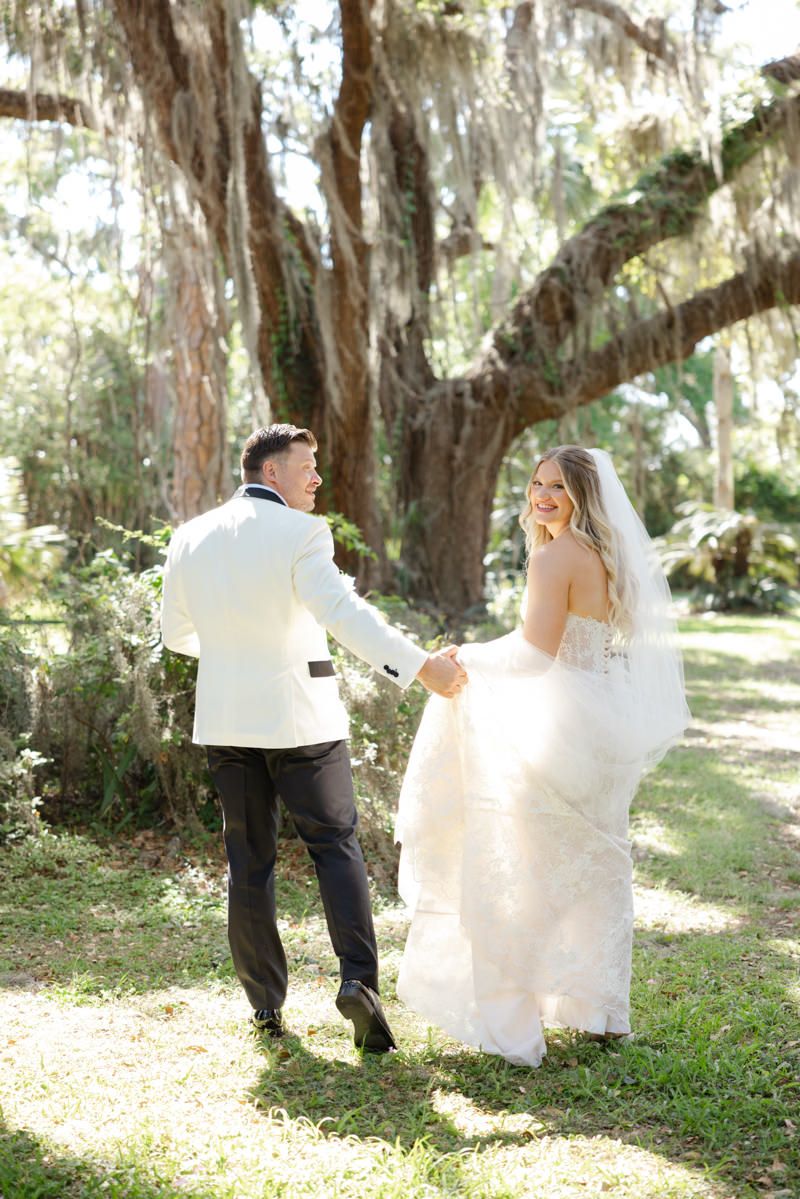 Candid bride and groom moment at Jekyll Island wedding, modern Georgia venue vibes and photo inspo for couples.