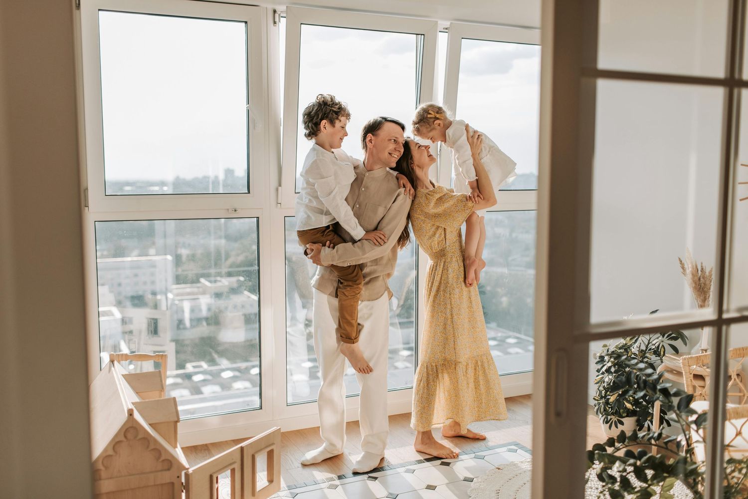 Sedona studio family portrait, warm and bright tones, captured by an Arizona family photographer.
