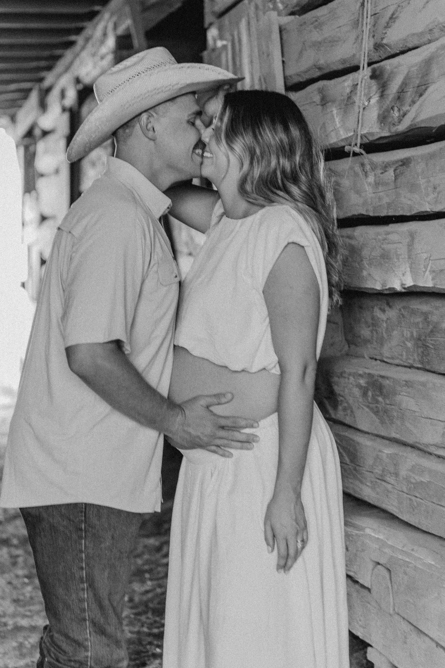 Lauren Clinton Photography: East Texas lifestyle, family, wedding & portrait photos capturing authentic, joyful moments you'll cherish forev