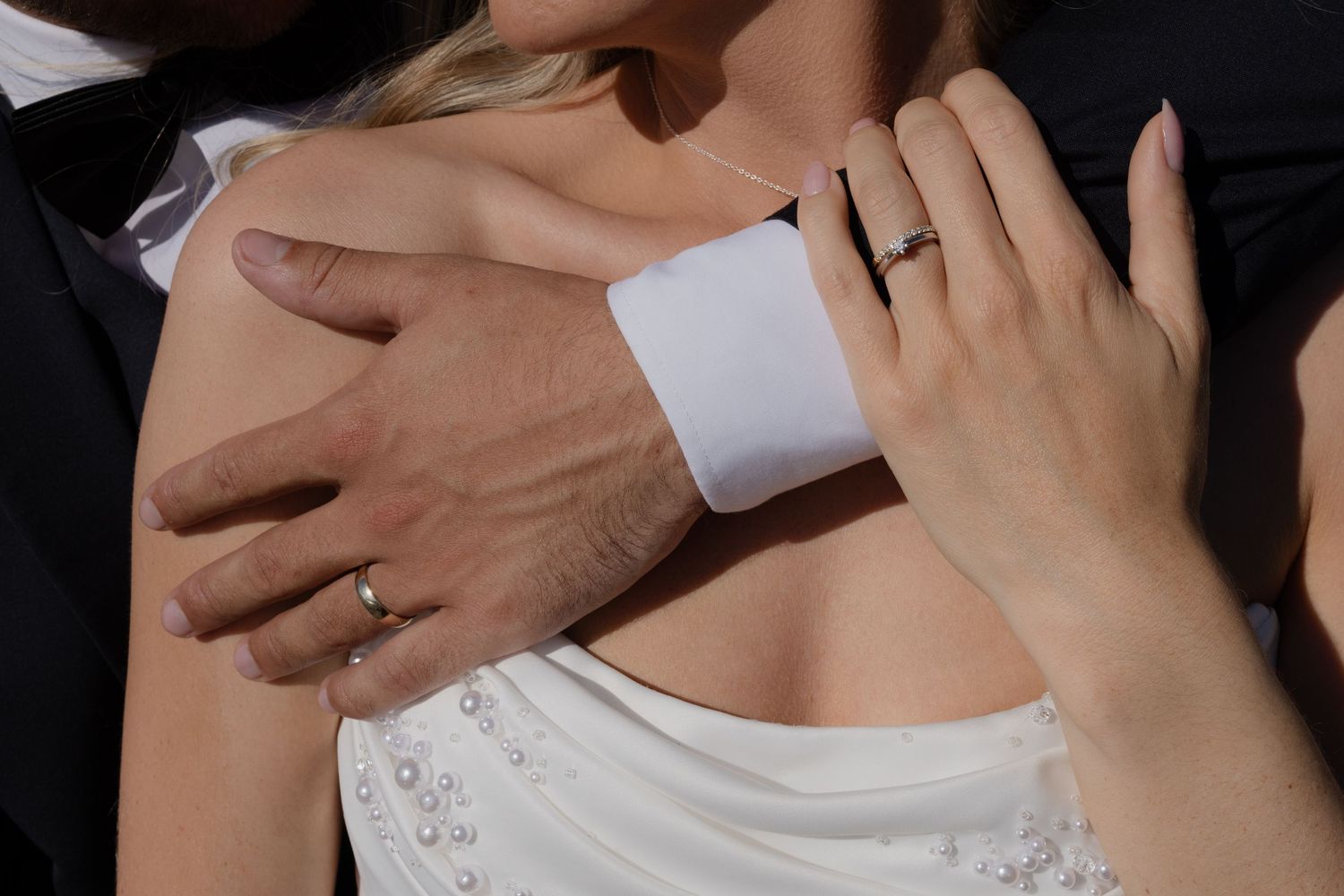 Luxury editorial wedding photography capturing intimate, cinematic love stories across France and Europe. Blending documentary storytelling