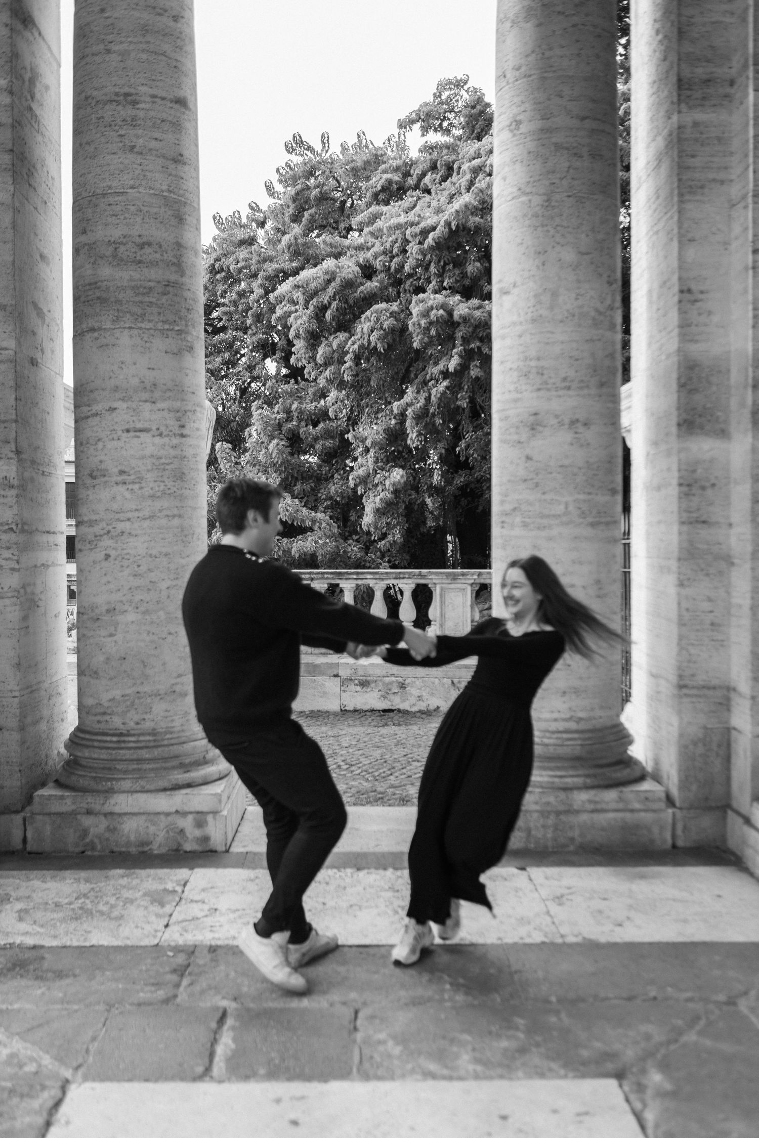 Luxury editorial wedding photography capturing intimate, cinematic love stories across France and Europe. Blending documentary storytelling