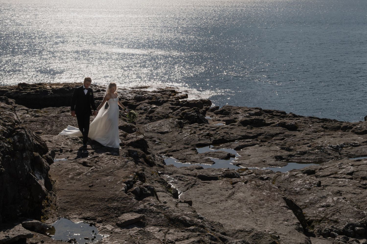 Luxury editorial wedding photography capturing intimate, cinematic love stories across France and Europe. Blending documentary storytelling