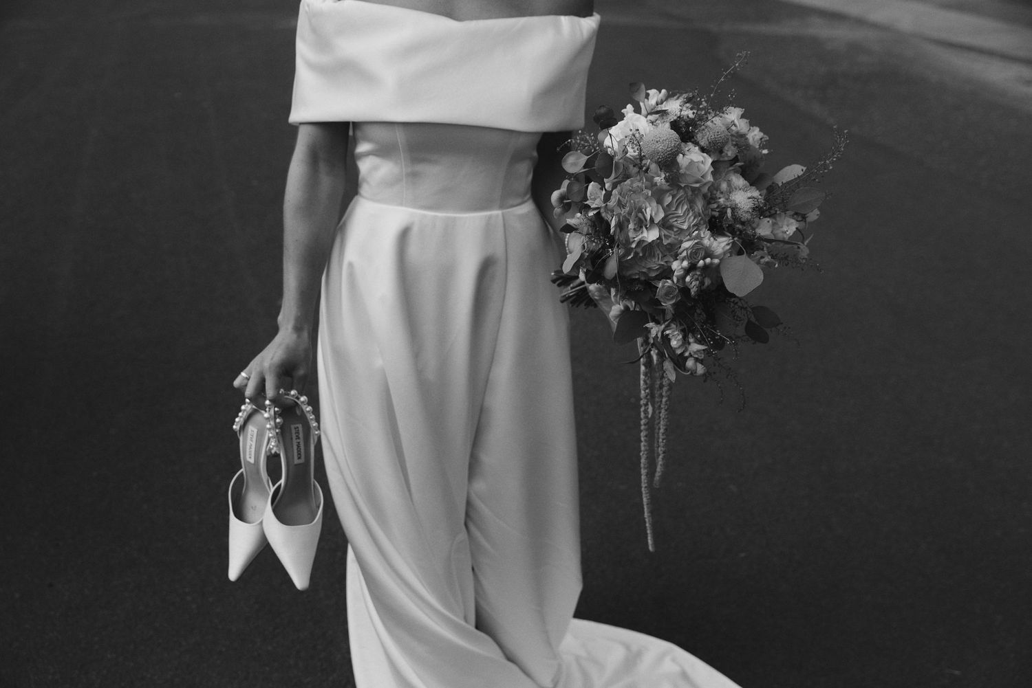 Luxury editorial wedding photography capturing intimate love stories across Paris & Europe.