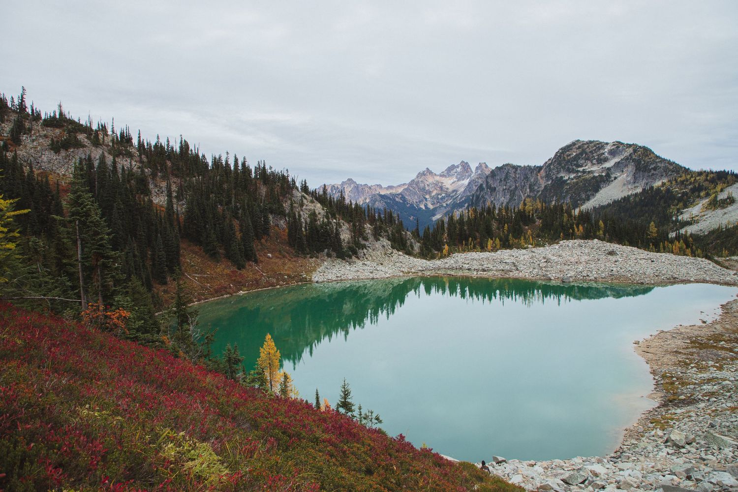 North Cascades mountain lake with rugged peaks, Washington elopement location