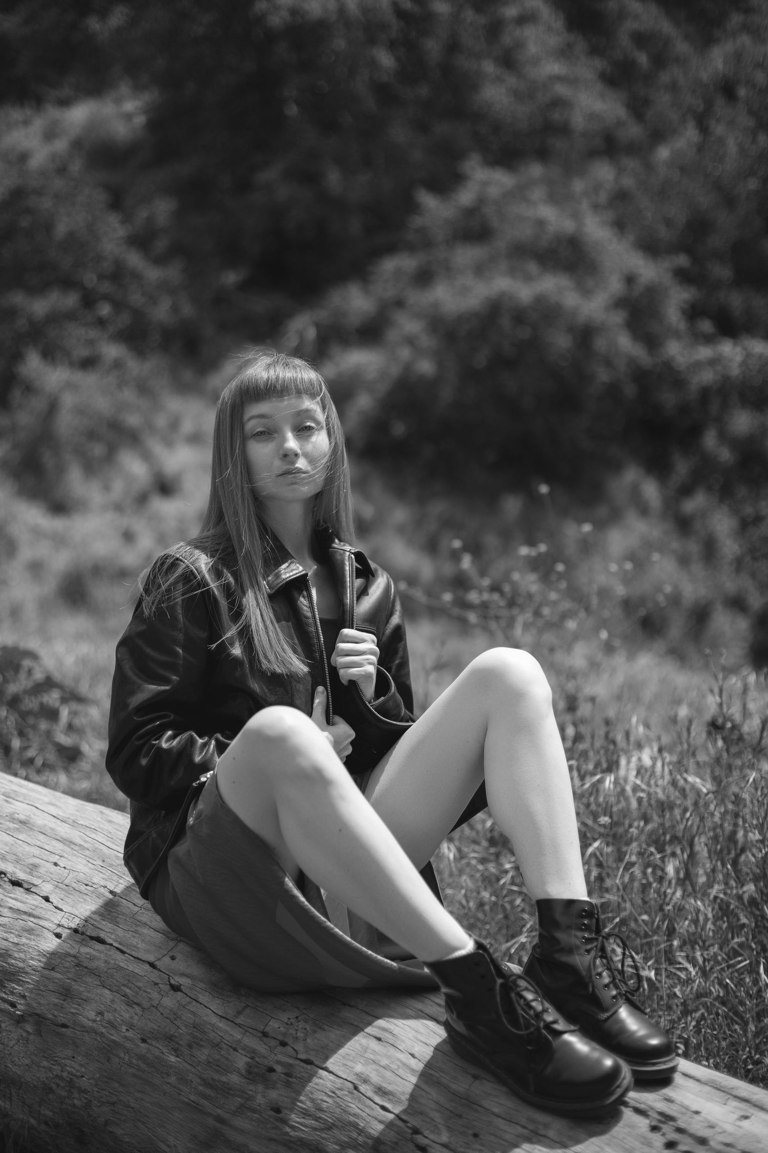 Seattle portrait photographer capturing a modern woman’s portrait photoshoot