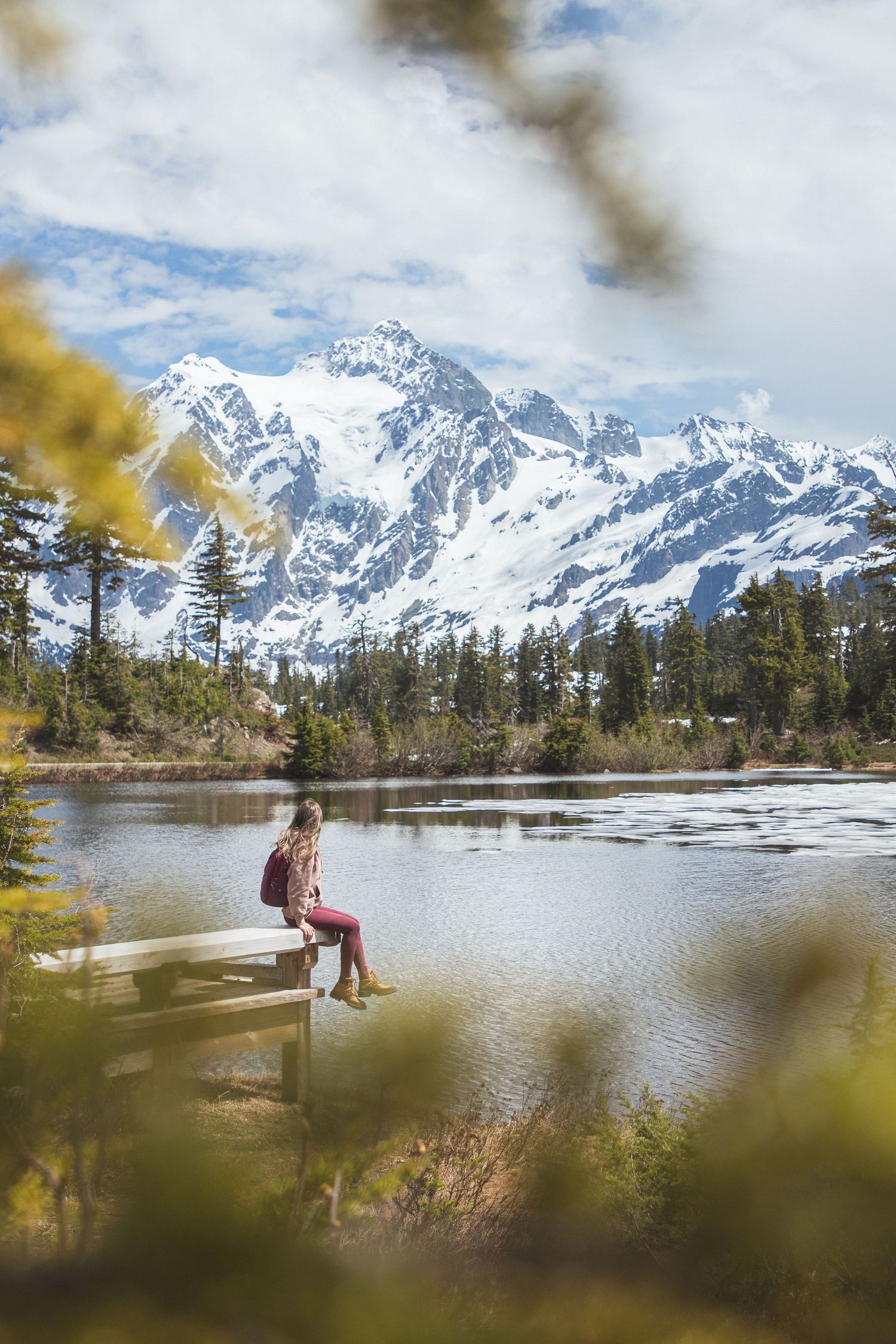 Scenic alpine view with mountains and sky, Washington elopement backdrop
