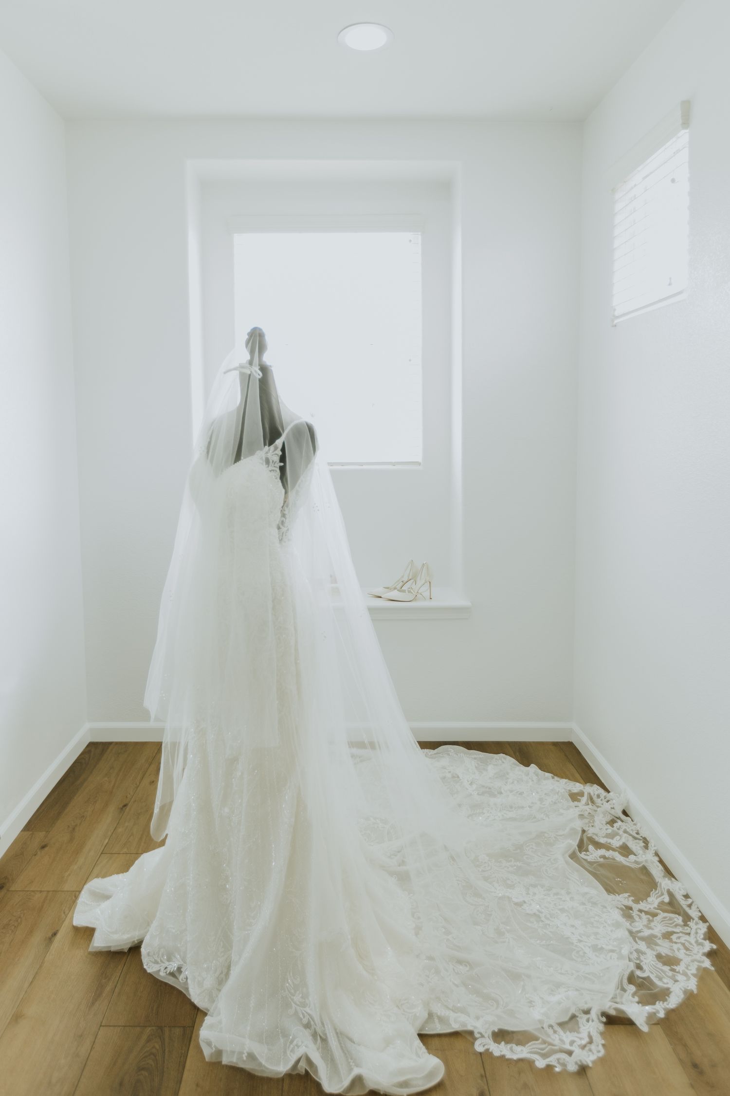 Luxury quinceañera photography in Sacramento CA with elegant, magazine-style portraits