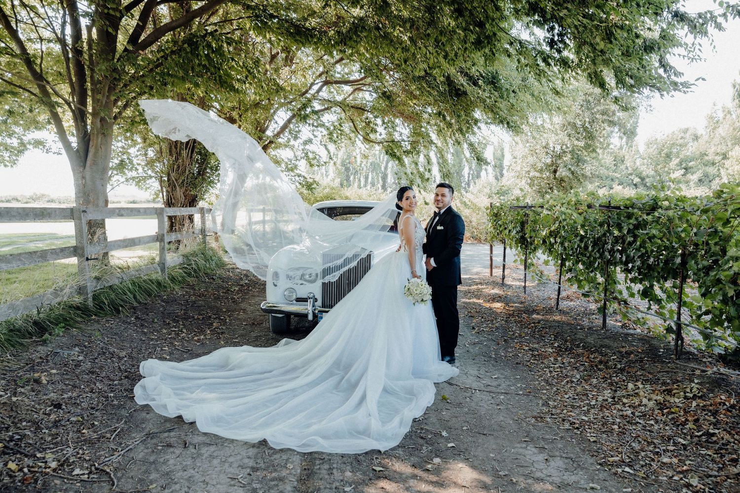 Luxury wedding photography in Sacramento CA with editorial and candid style