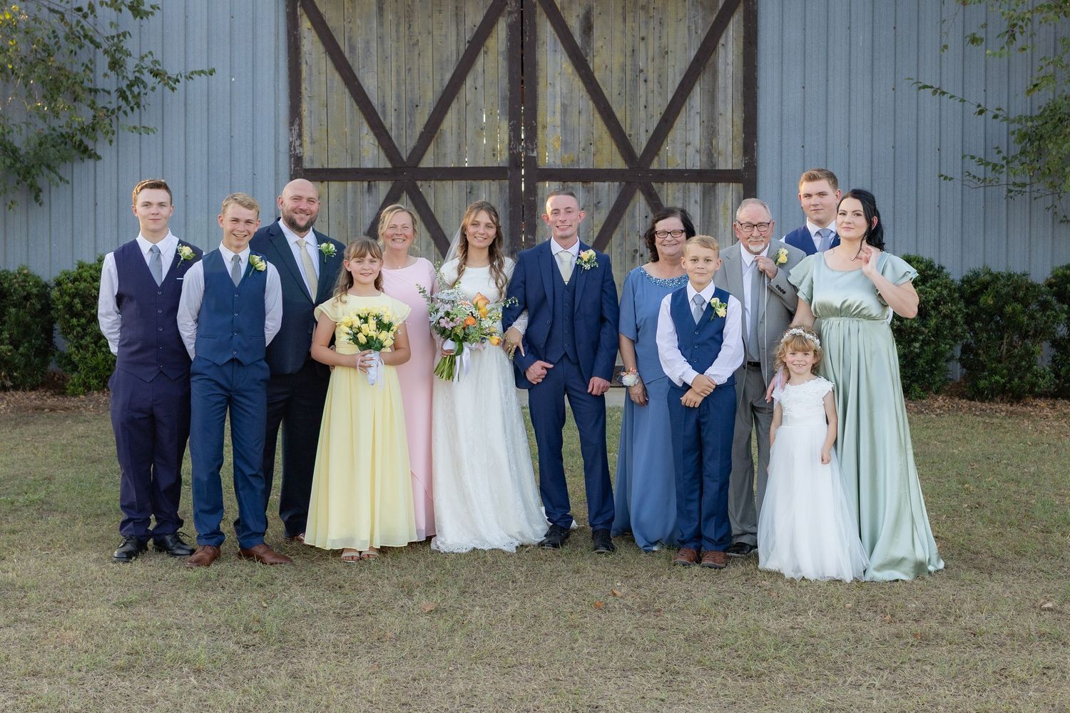 Wedding family portraits at Dalrymple Farms Enterprise, Alabama