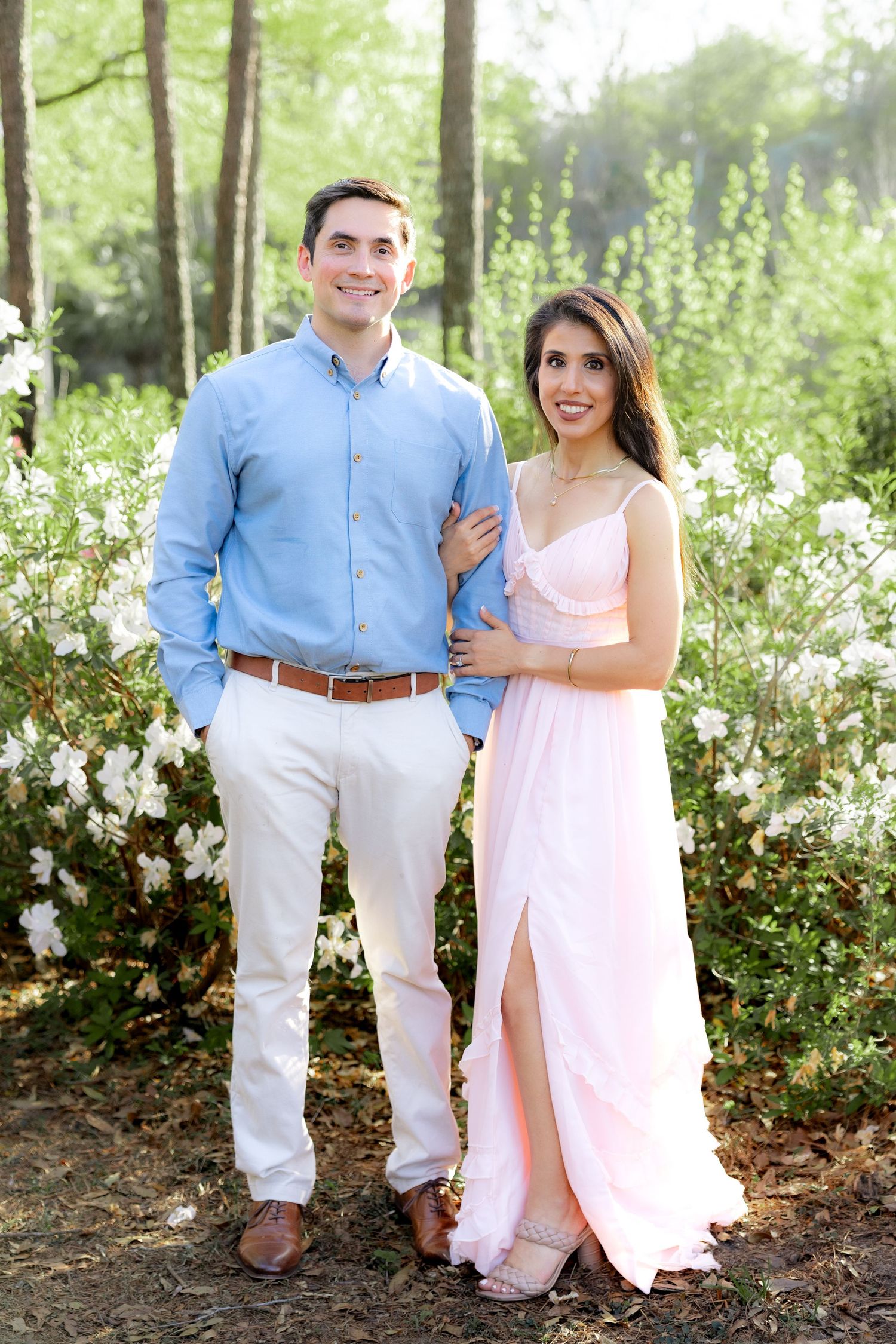 Romantic Spring Couple Photos at Dothan Area Botanical Gardens in Alabama