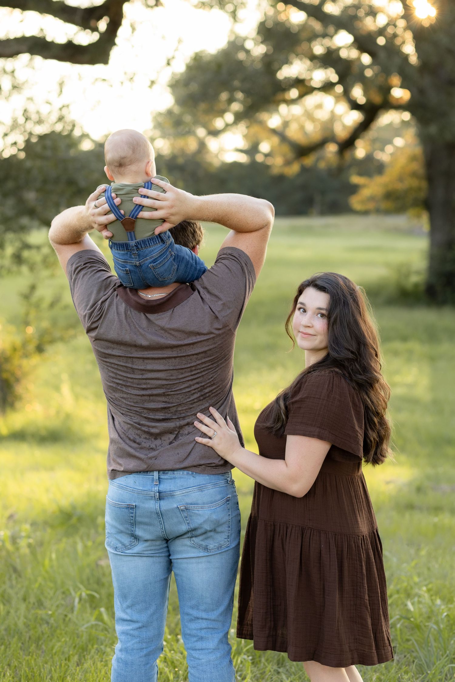 Family Pictures in a grass field at sunset near Dothan, Alabama