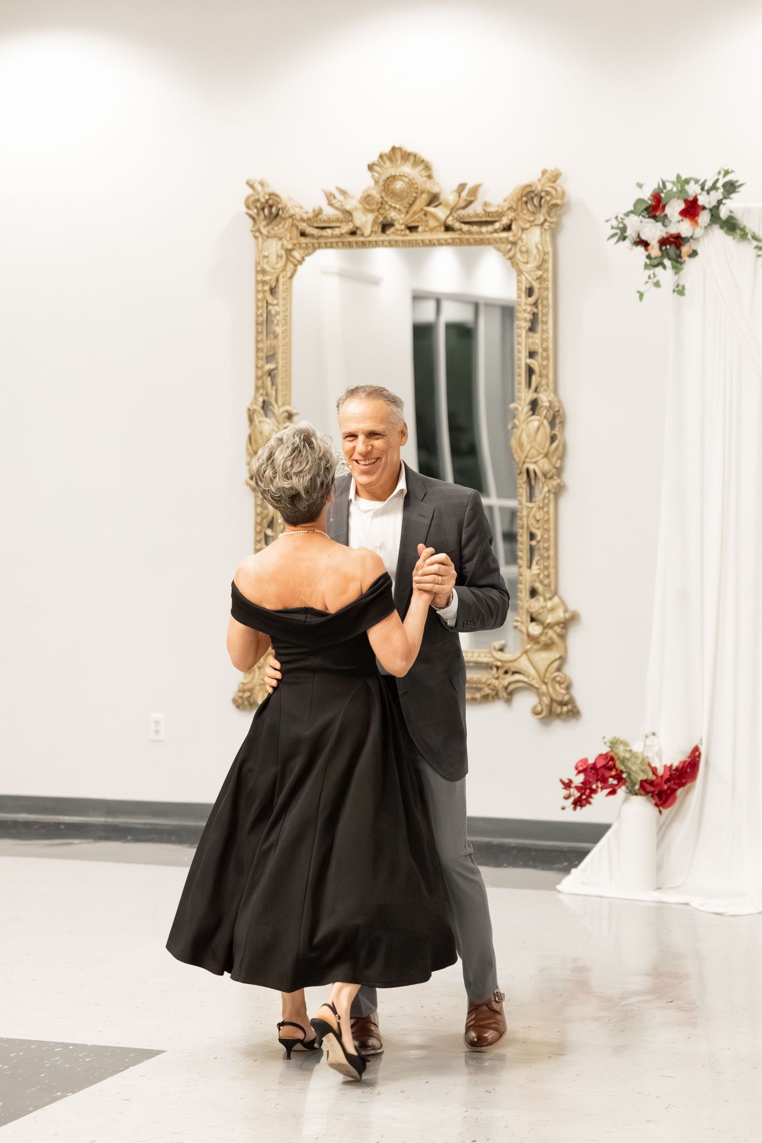 Wedding Reception at James P. Nix Center Fairhope, Alabama