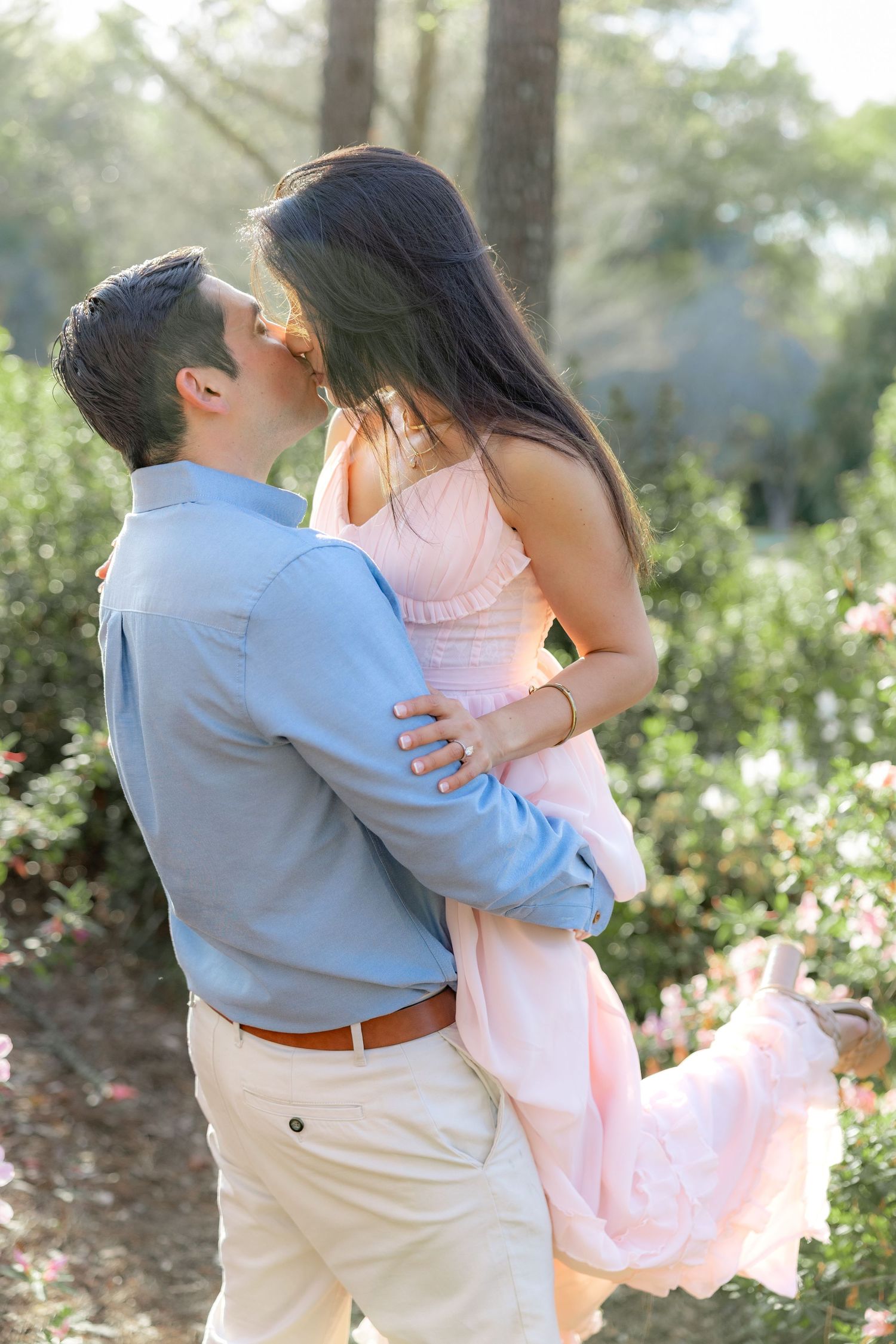 Romantic Spring Couple Photos at Dothan Area Botanical Gardens in Alabama