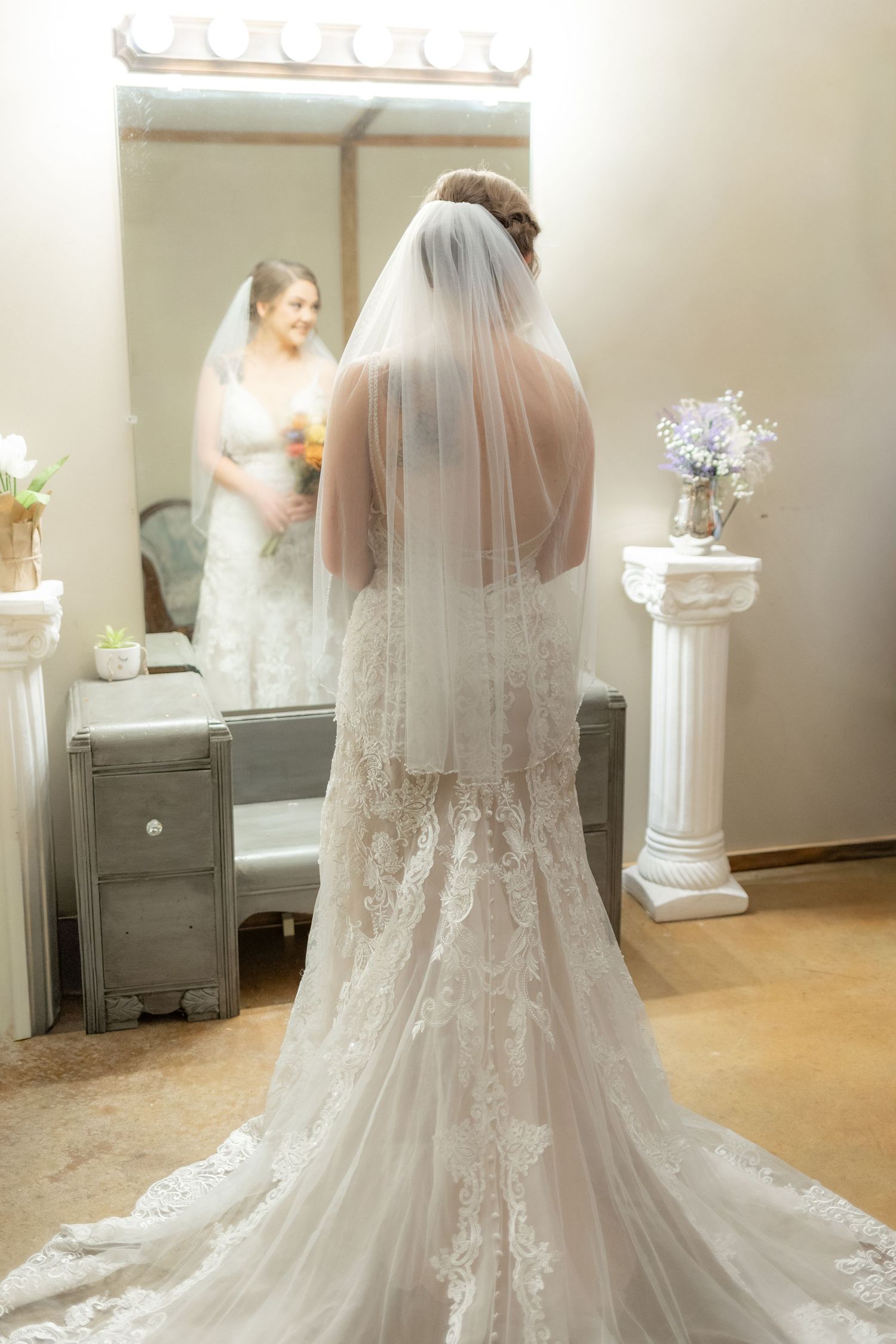 Bridal portrait at Hilltop Acres Wicksburg, Alabama