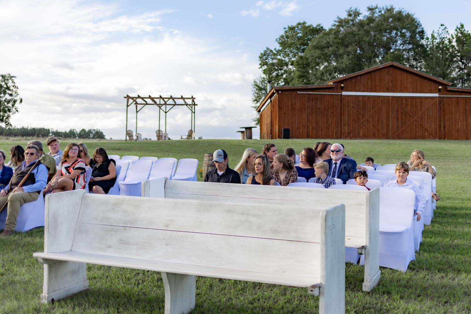 Guests at a wedding at Hilltop Acres Wicksburg, Alabama