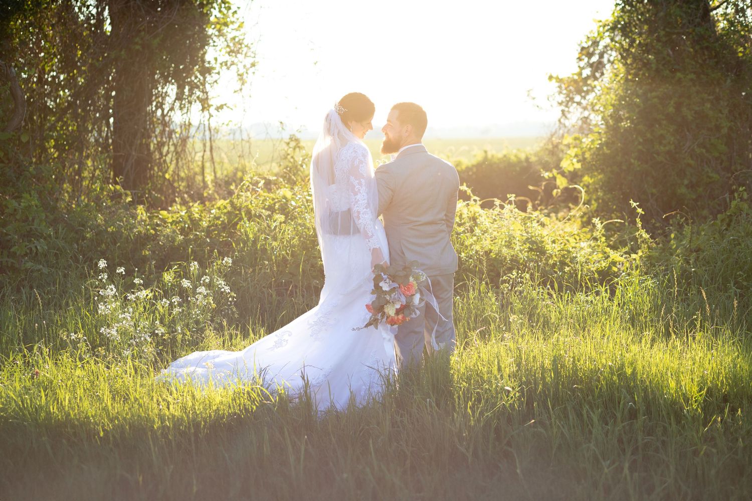 Wicksburg, Alabama styled elopement style shoot at sunset