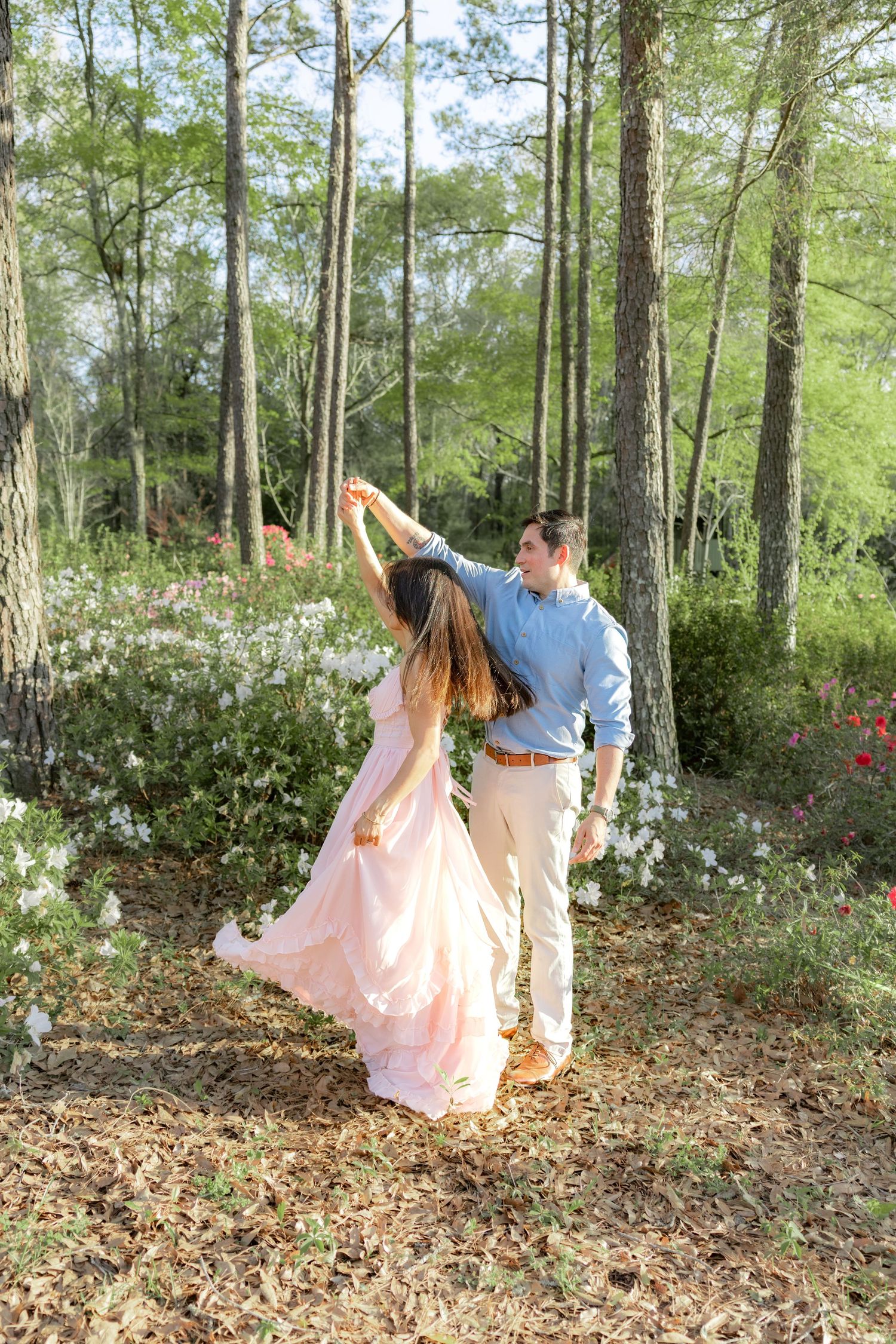 Romantic Spring Couple Photos at Dothan Area Botanical Gardens in Alabama