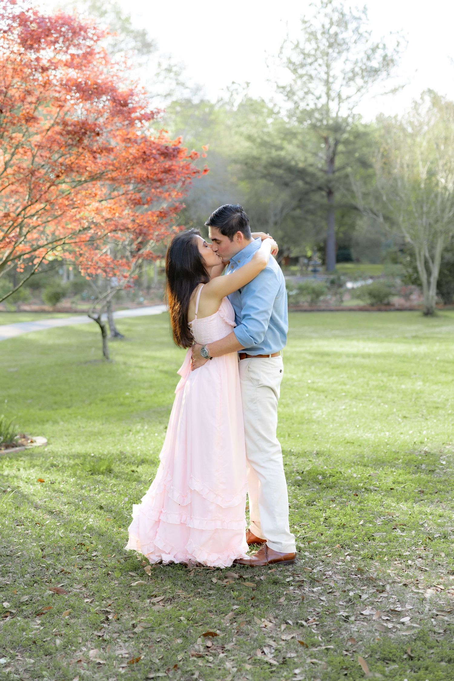 Romantic Spring Couple Photos at Dothan Area Botanical Gardens in Alabama
