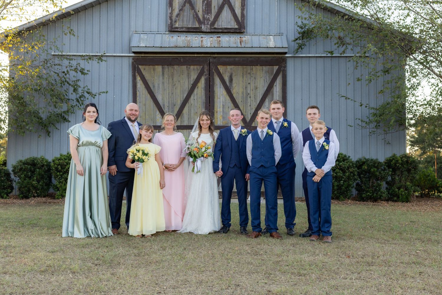 Wedding family portraits at Dalrymple Farms Enterprise, Alabama