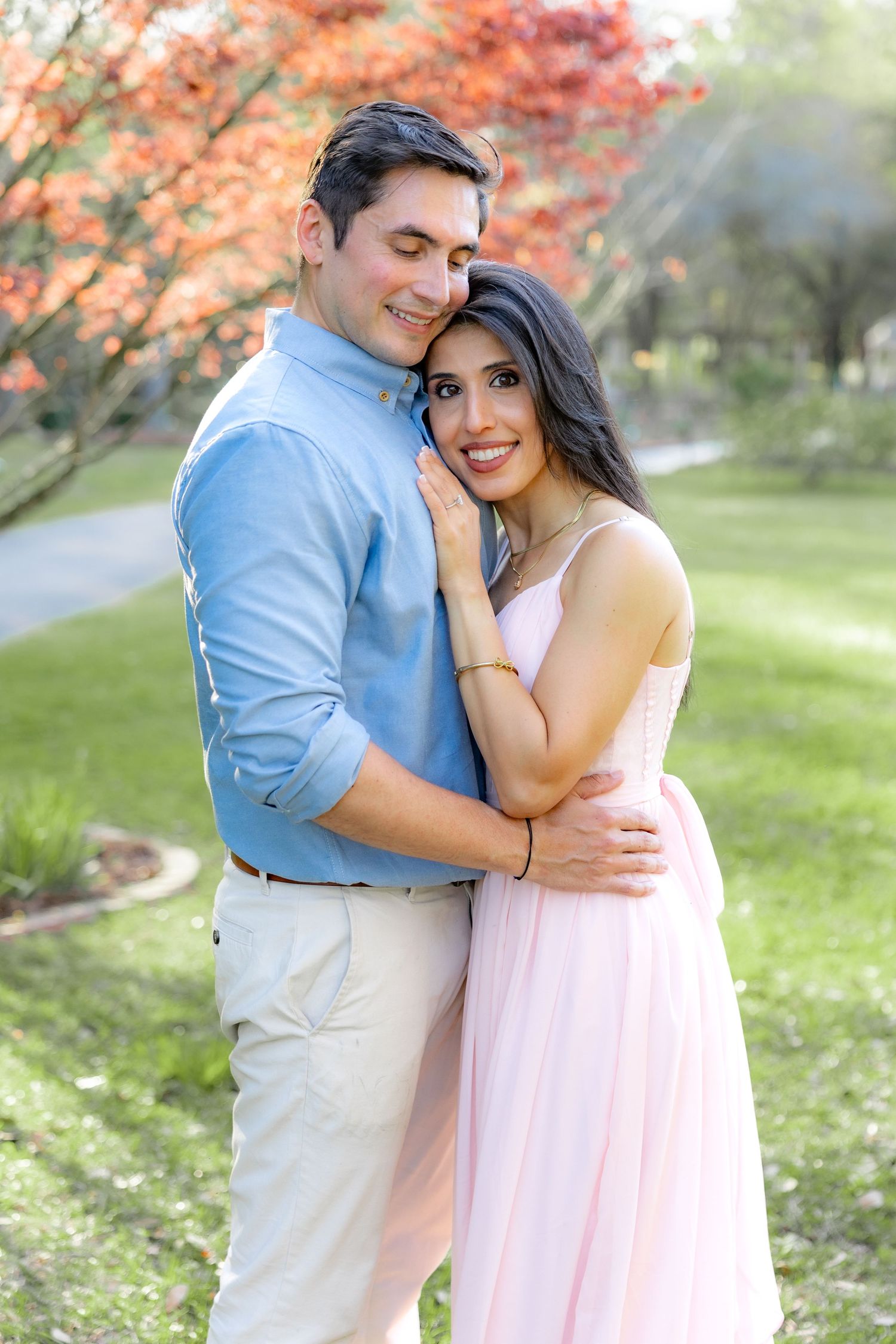 Romantic Spring Couple Photos at Dothan Area Botanical Gardens in Alabama