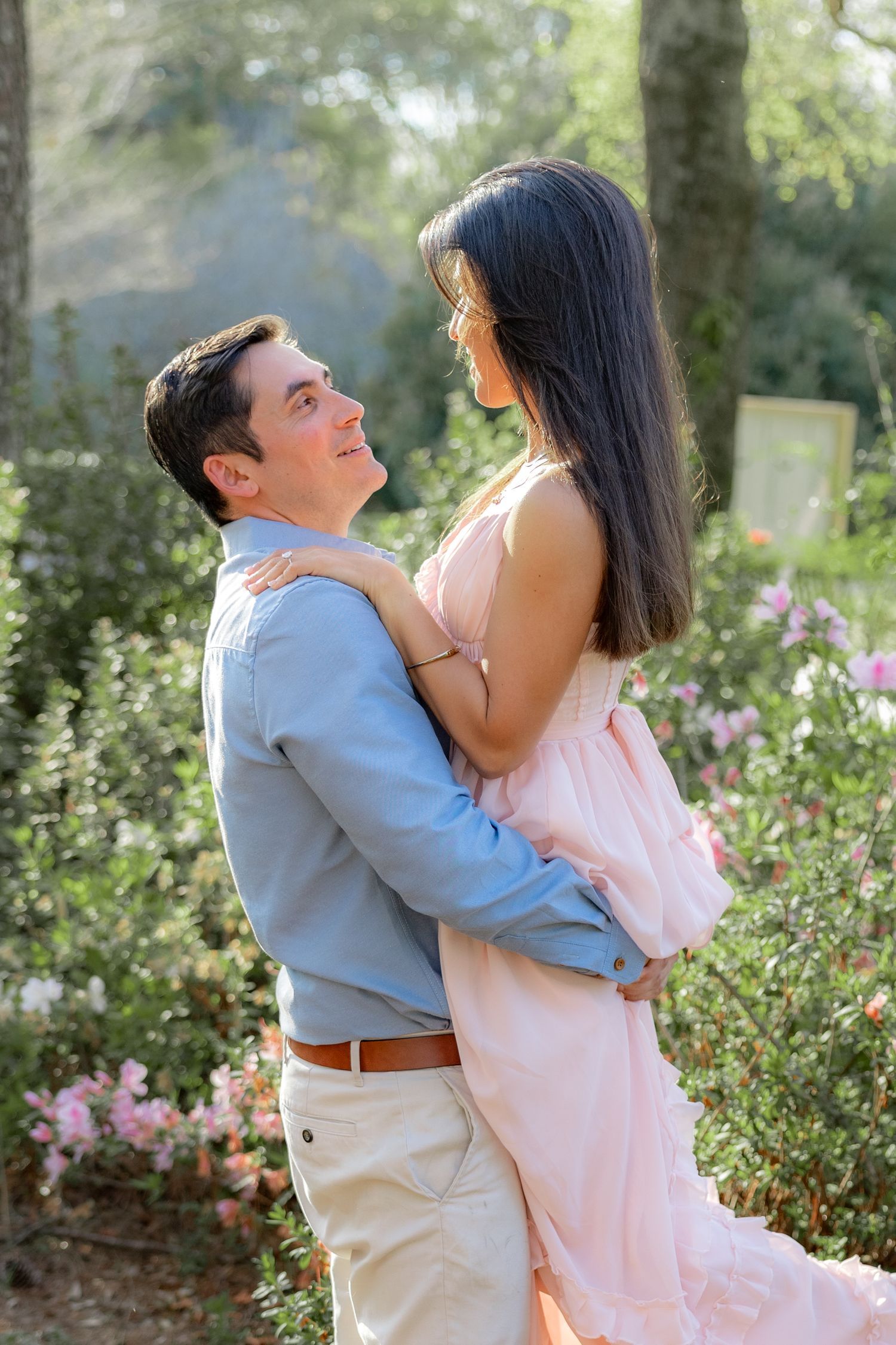 Romantic Spring Couple Photos at Dothan Area Botanical Gardens in Alabama