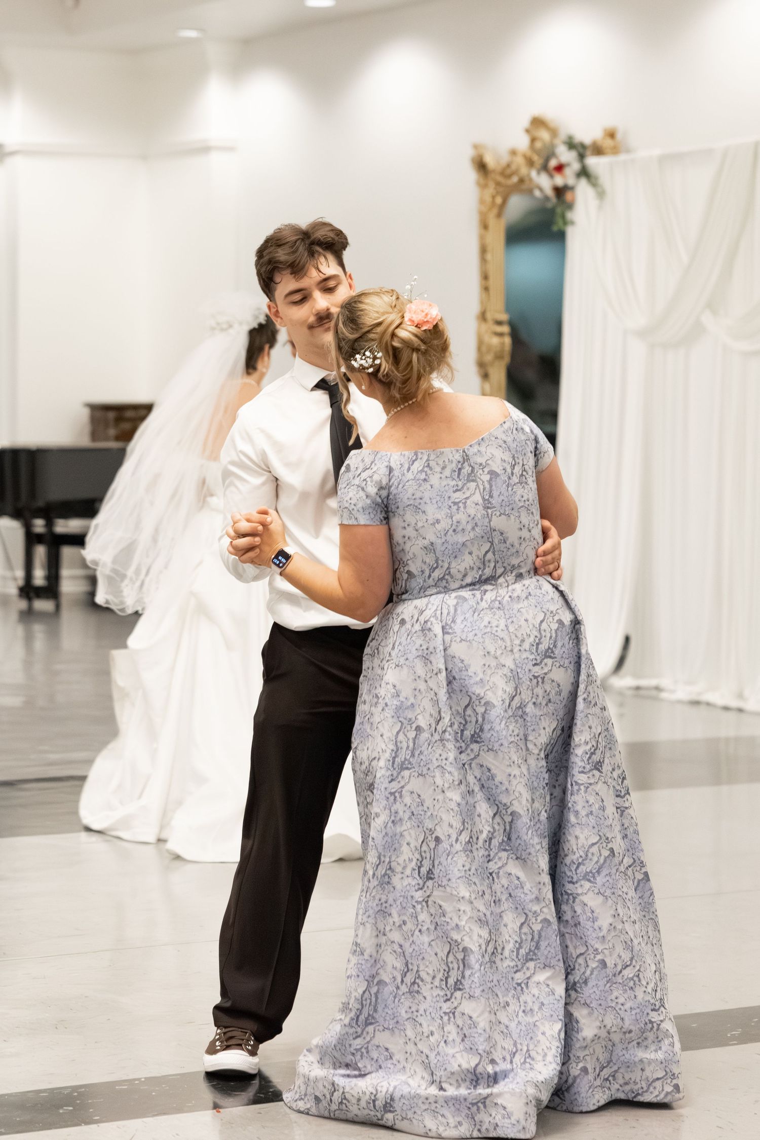 Wedding Reception at James P. Nix Center Fairhope, Alabama