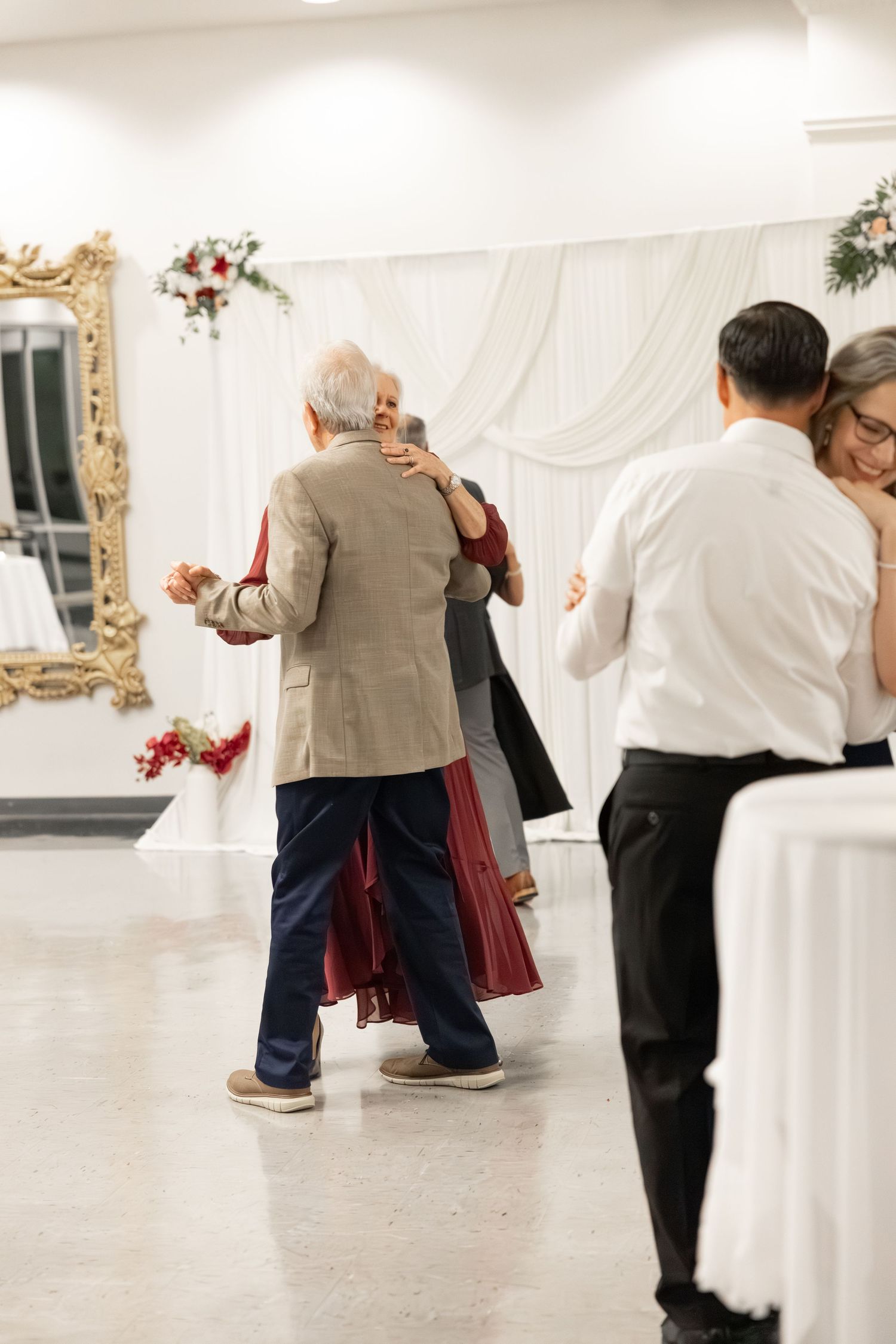 Wedding Reception at James P. Nix Center Fairhope, Alabama