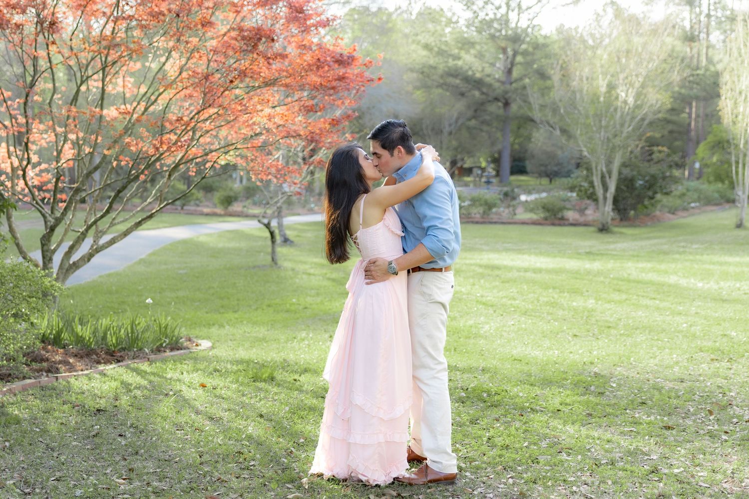 Romantic Spring Couple Photos at Dothan Area Botanical Gardens in Alabama