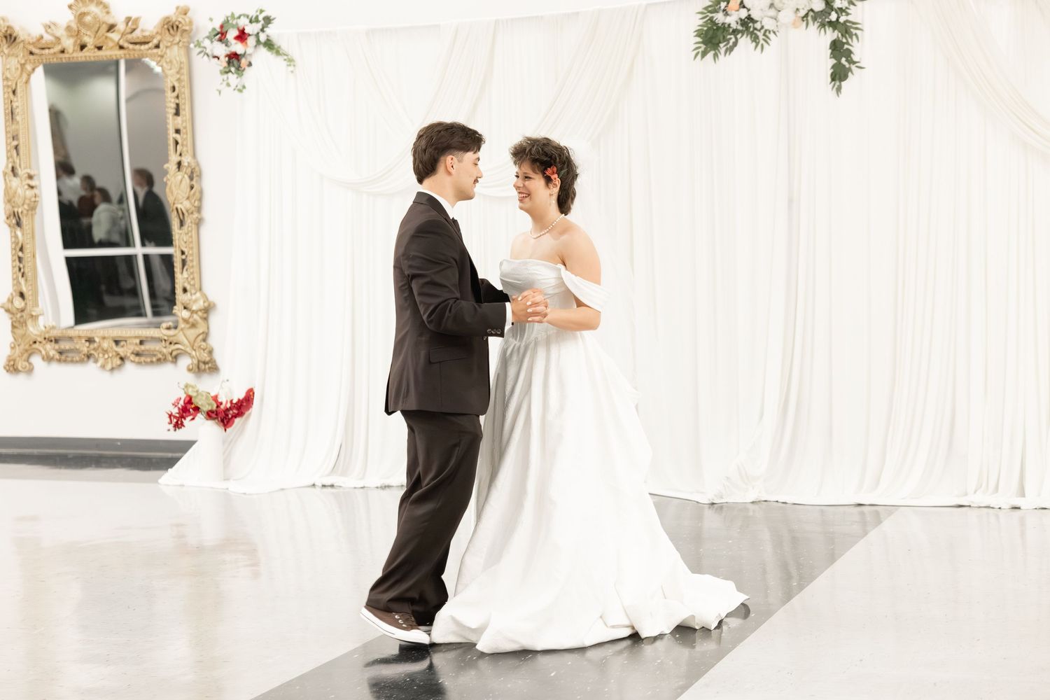 Wedding Reception at James P. Nix Center Fairhope, Alabama