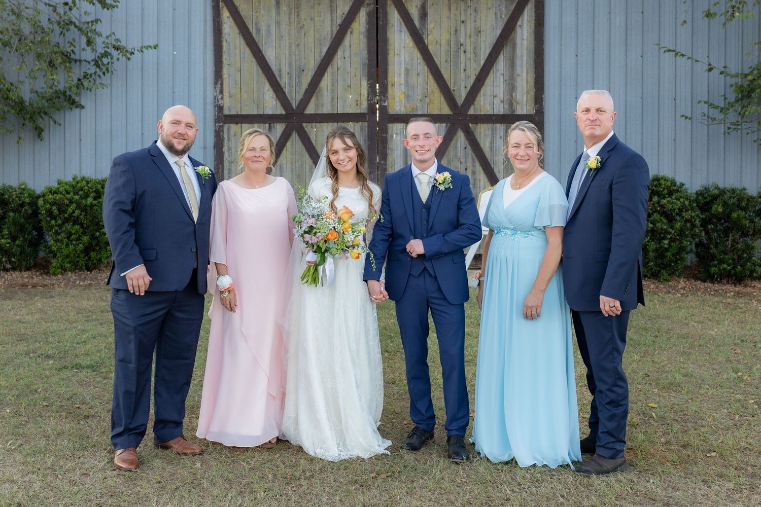 Wedding family portraits at Dalrymple Farms Enterprise, Alabama