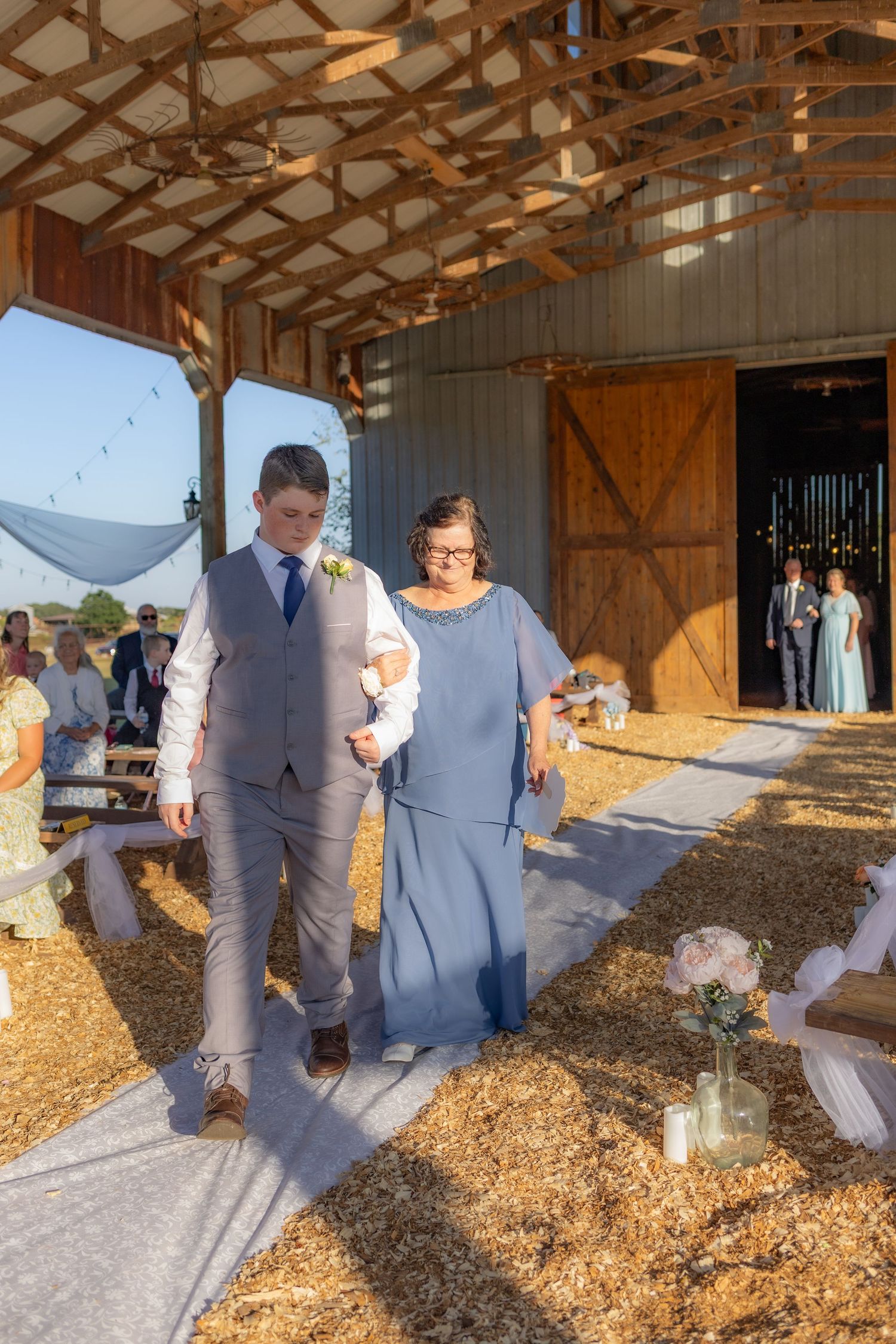 Wedding party walks the aisle at Dalrymple Farms Enterprise, Alabama