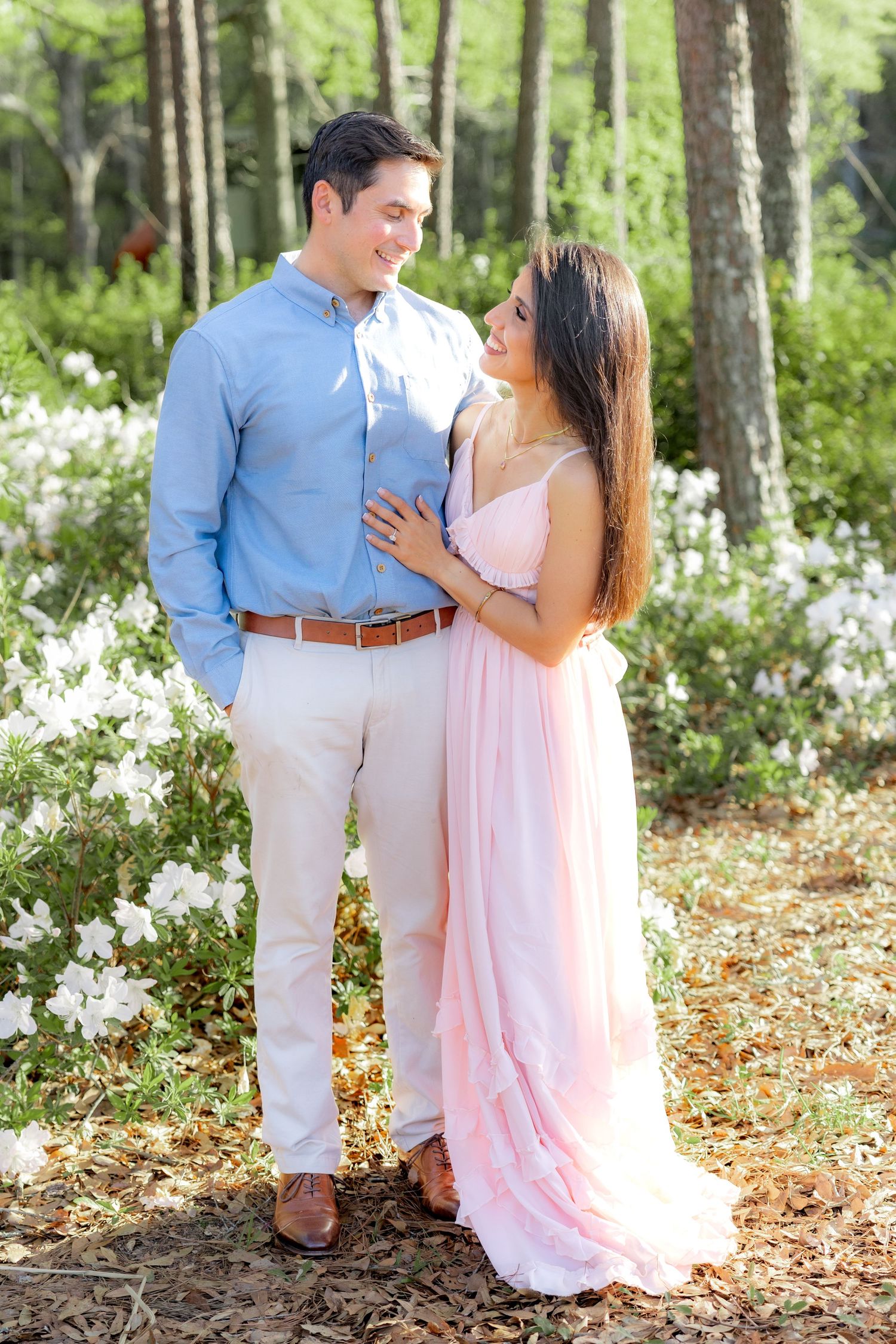 Romantic Spring Couple Photos at Dothan Area Botanical Gardens in Alabama