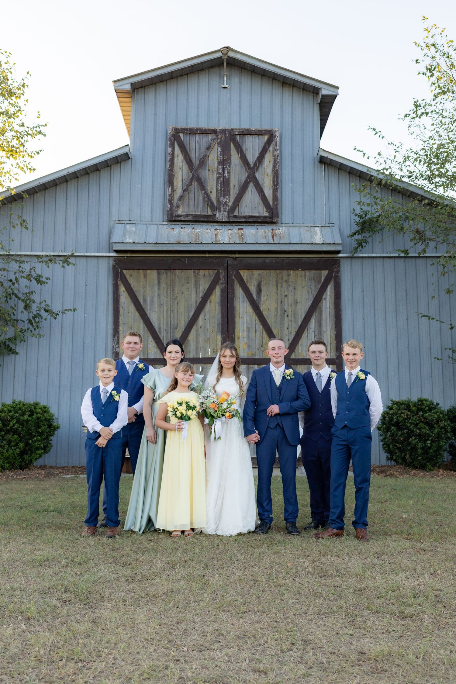 Wedding family portraits at Dalrymple Farms Enterprise, Alabama