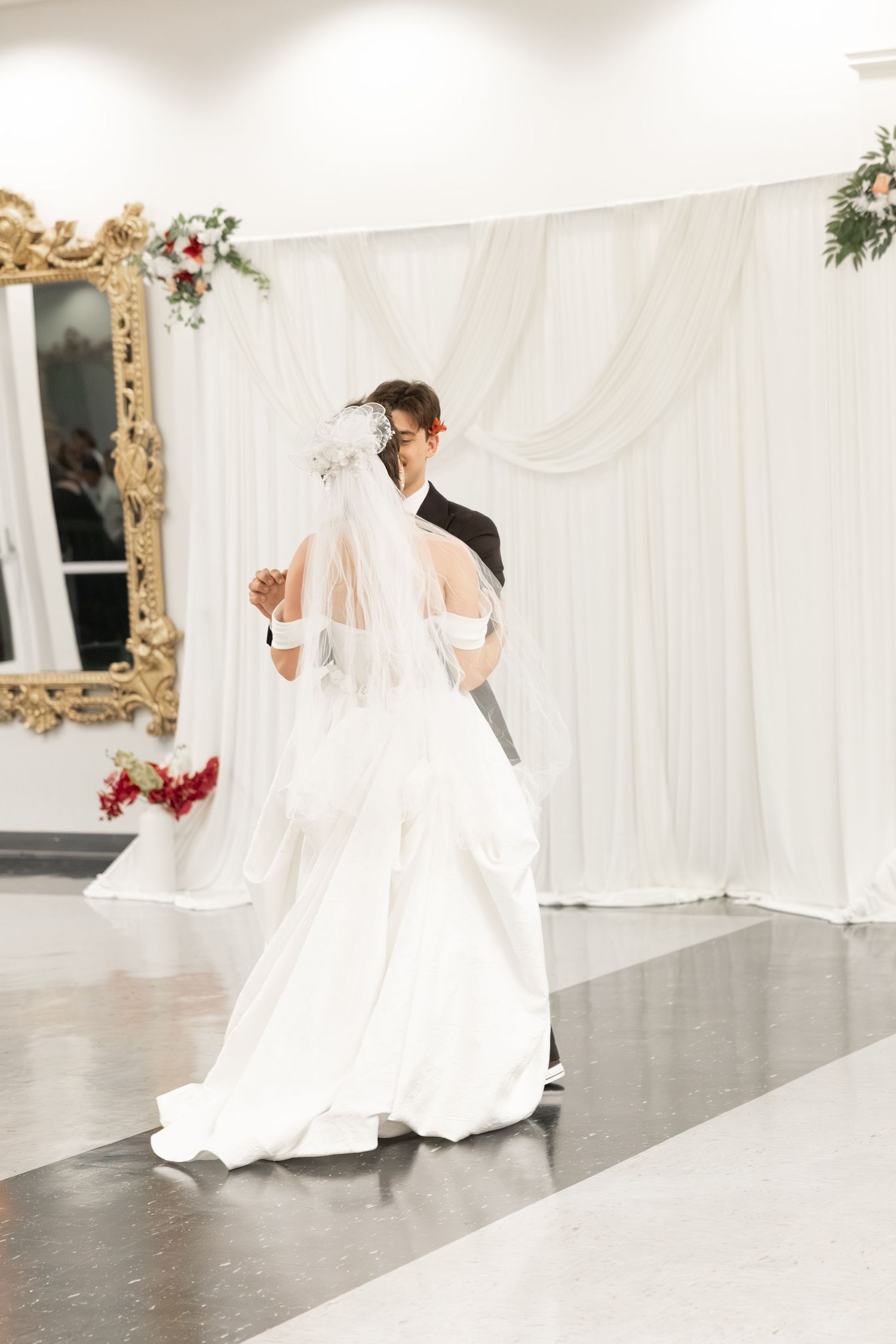 Wedding Reception at James P. Nix Center Fairhope, Alabama