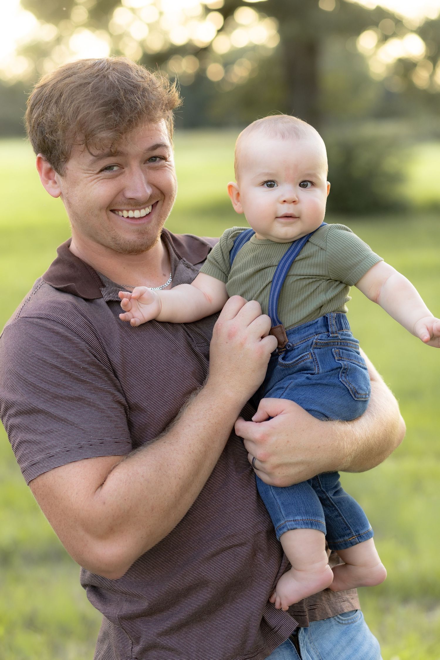 Family Pictures in a grass field at sunset near Dothan, Alabama